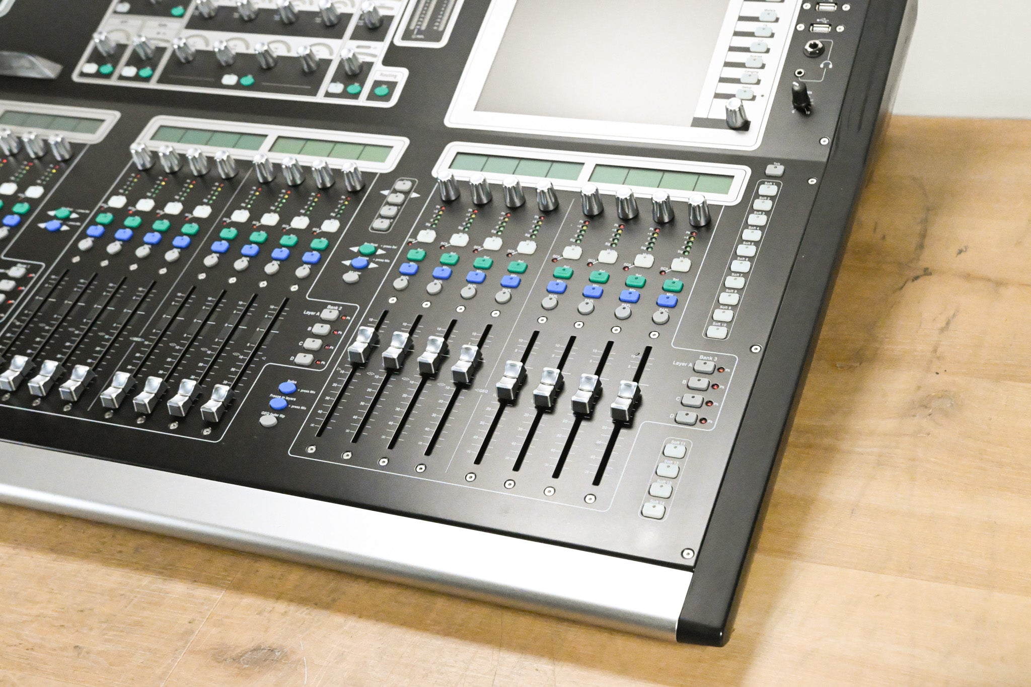 Allen & Heath GLD-112 Chrome Edition Digital Mixing Surface