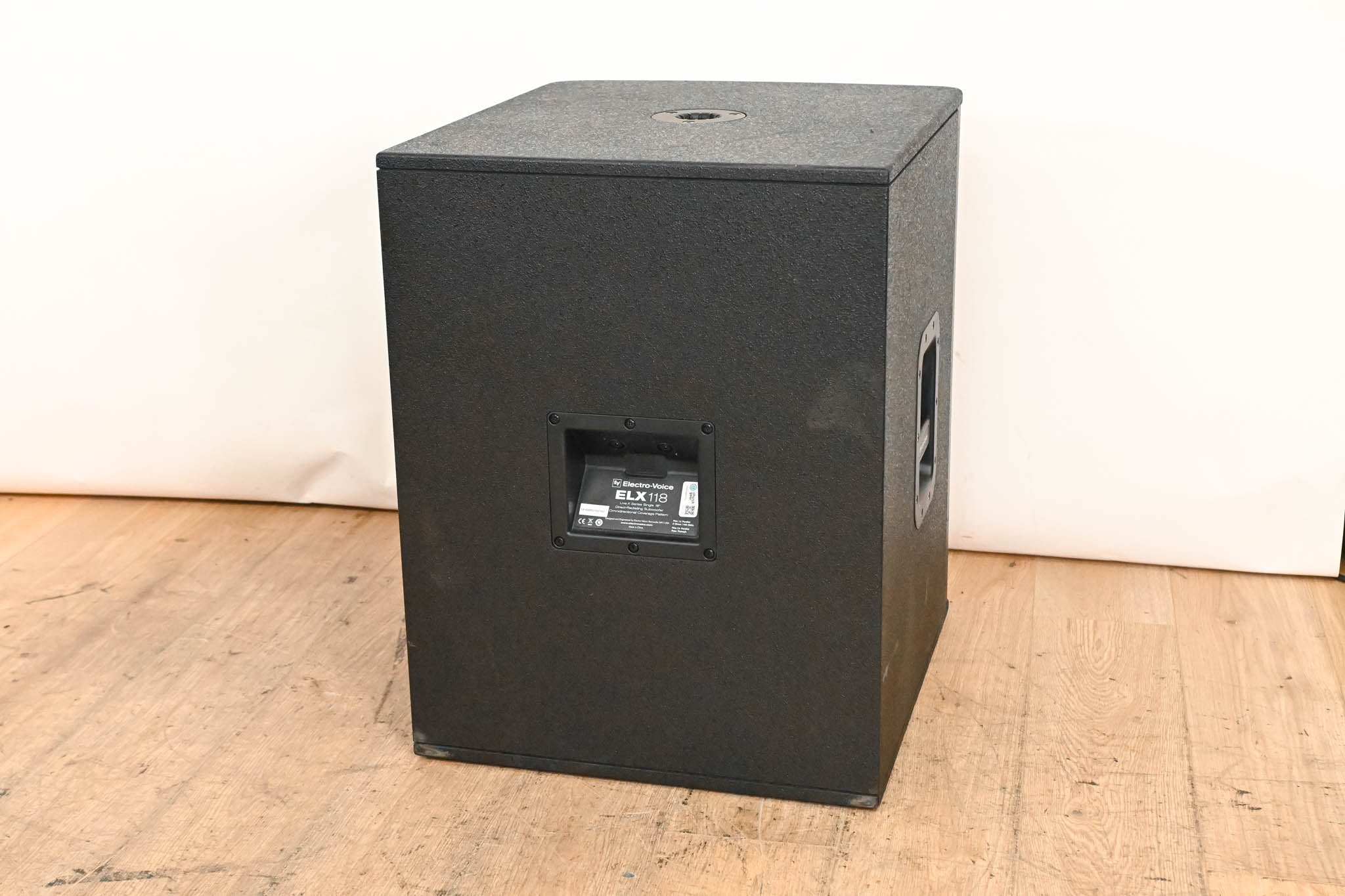 Electro-Voice (EV) ELX118 18