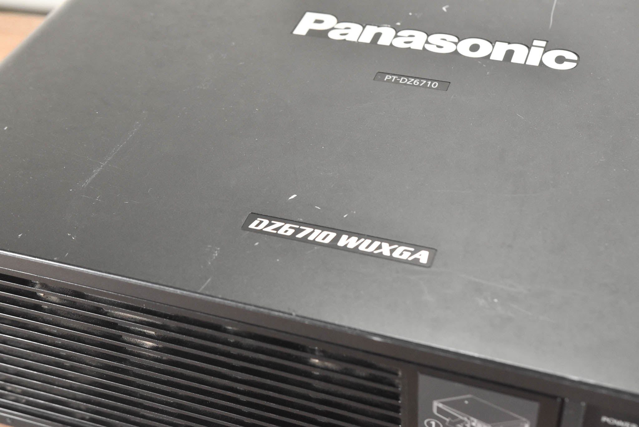 Panasonic PT-DZ6710UL 6,000-Lumen WUXGA Large Venue DLP Projector