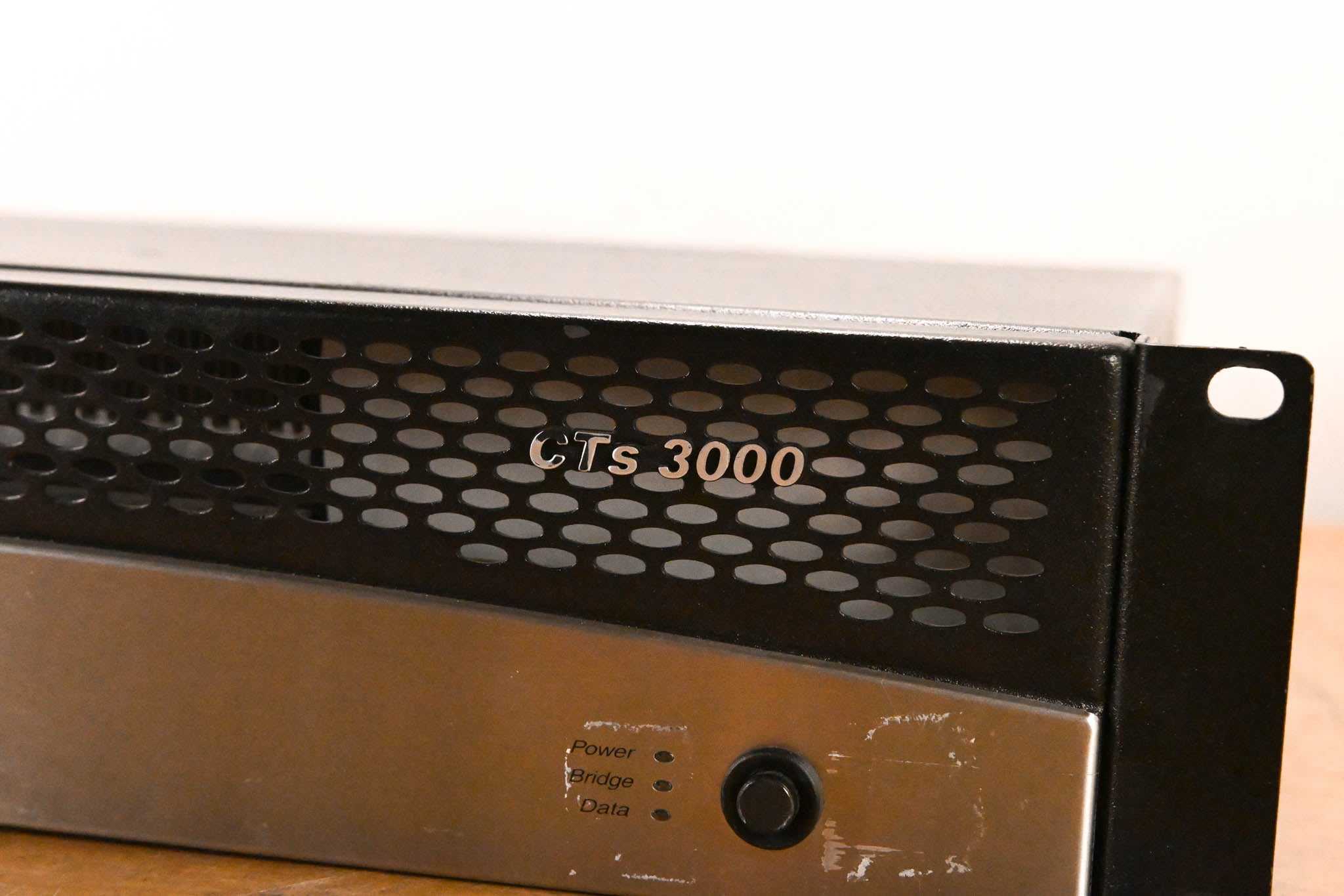 Crown CTs 3000 Two-Channel 1500W Power Amplifier