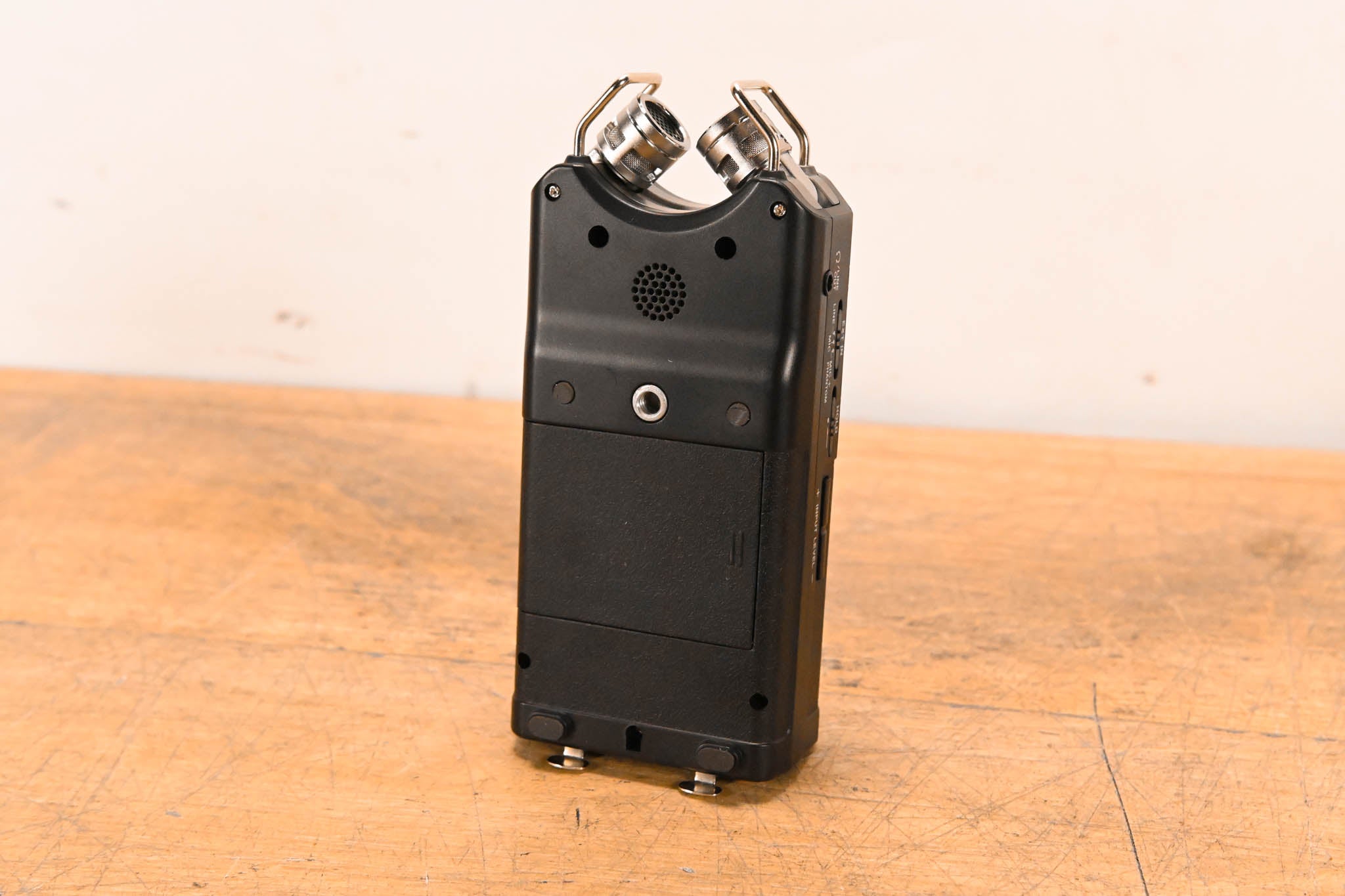 TASCAM DR-40 Handheld 4-Track Recorder