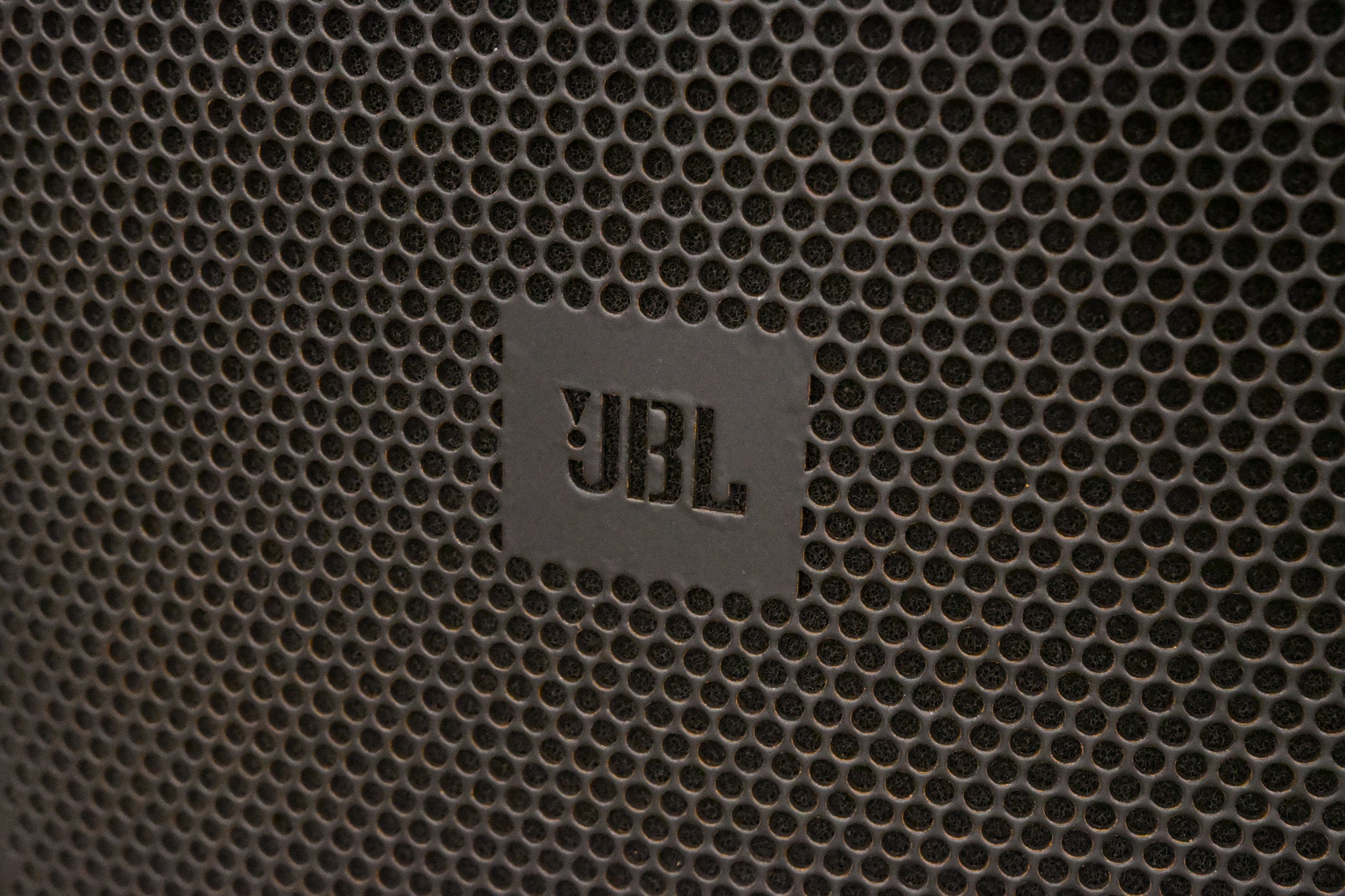 JBL VP7212/64DP 2-Way Powered Speaker