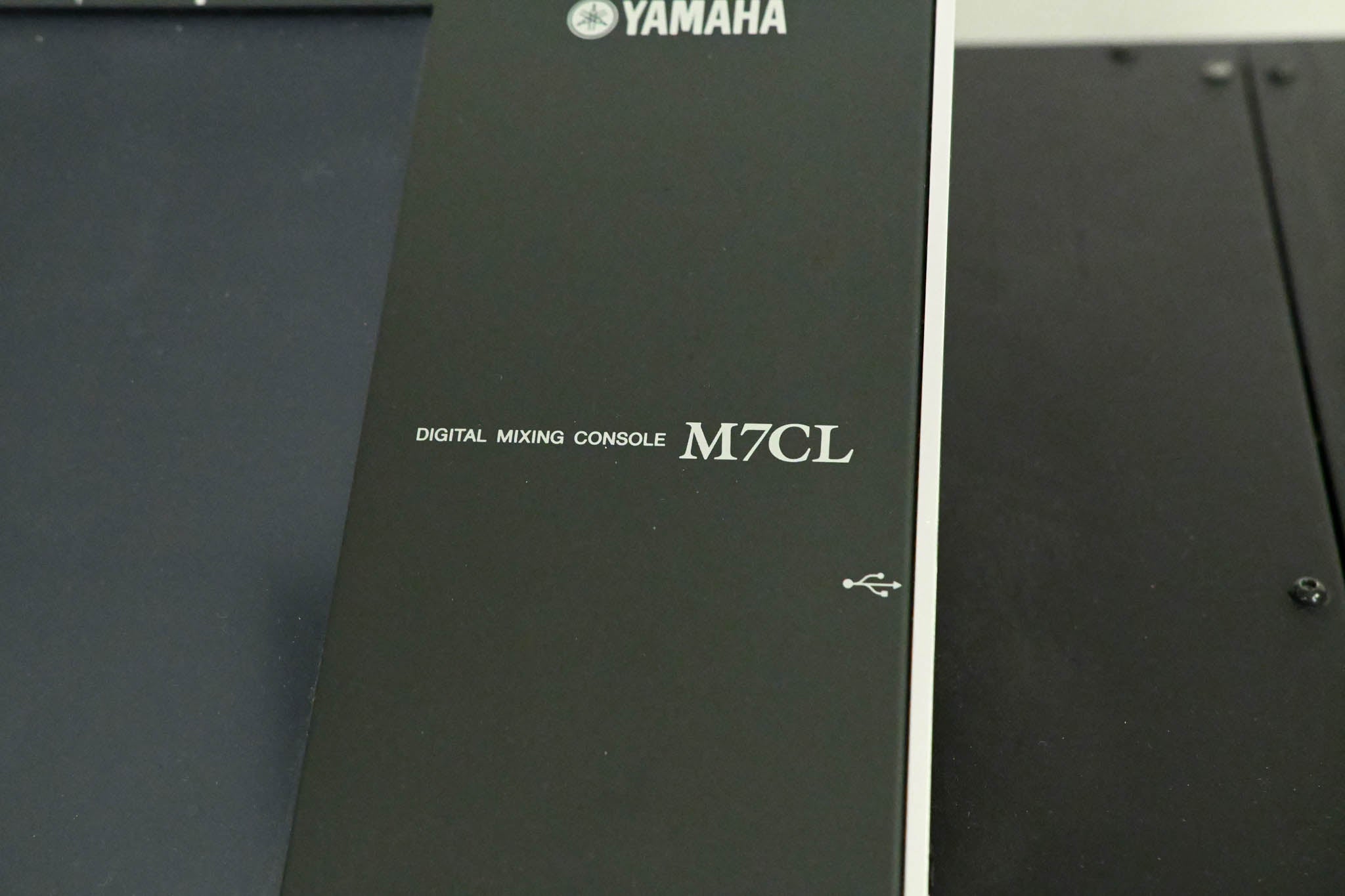 Yamaha M7CL-48 48-Channel Digital Audio Mixing Console