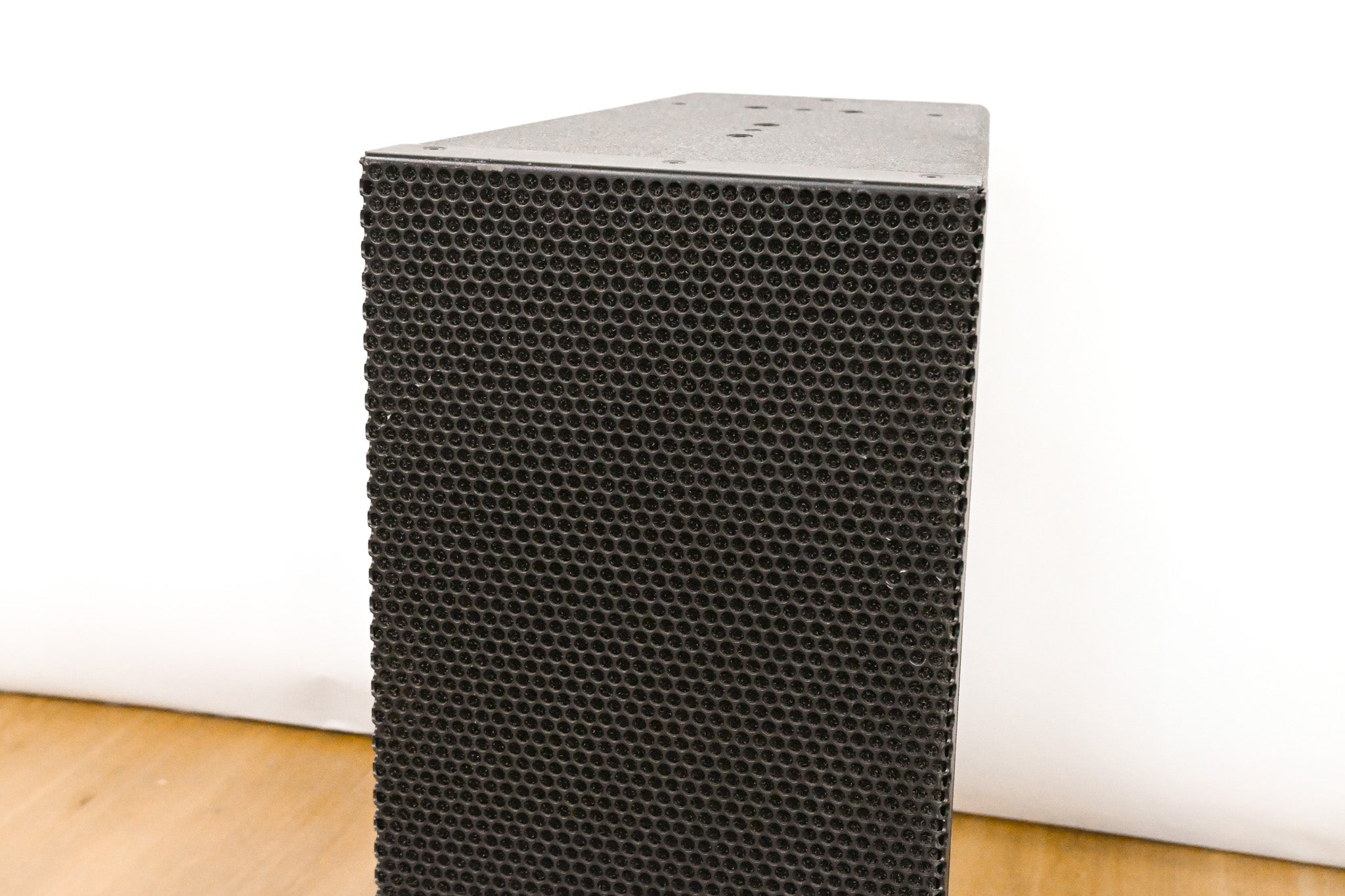d&b audiotechnik Qi-10 2-Way Passive Installation Loudspeaker