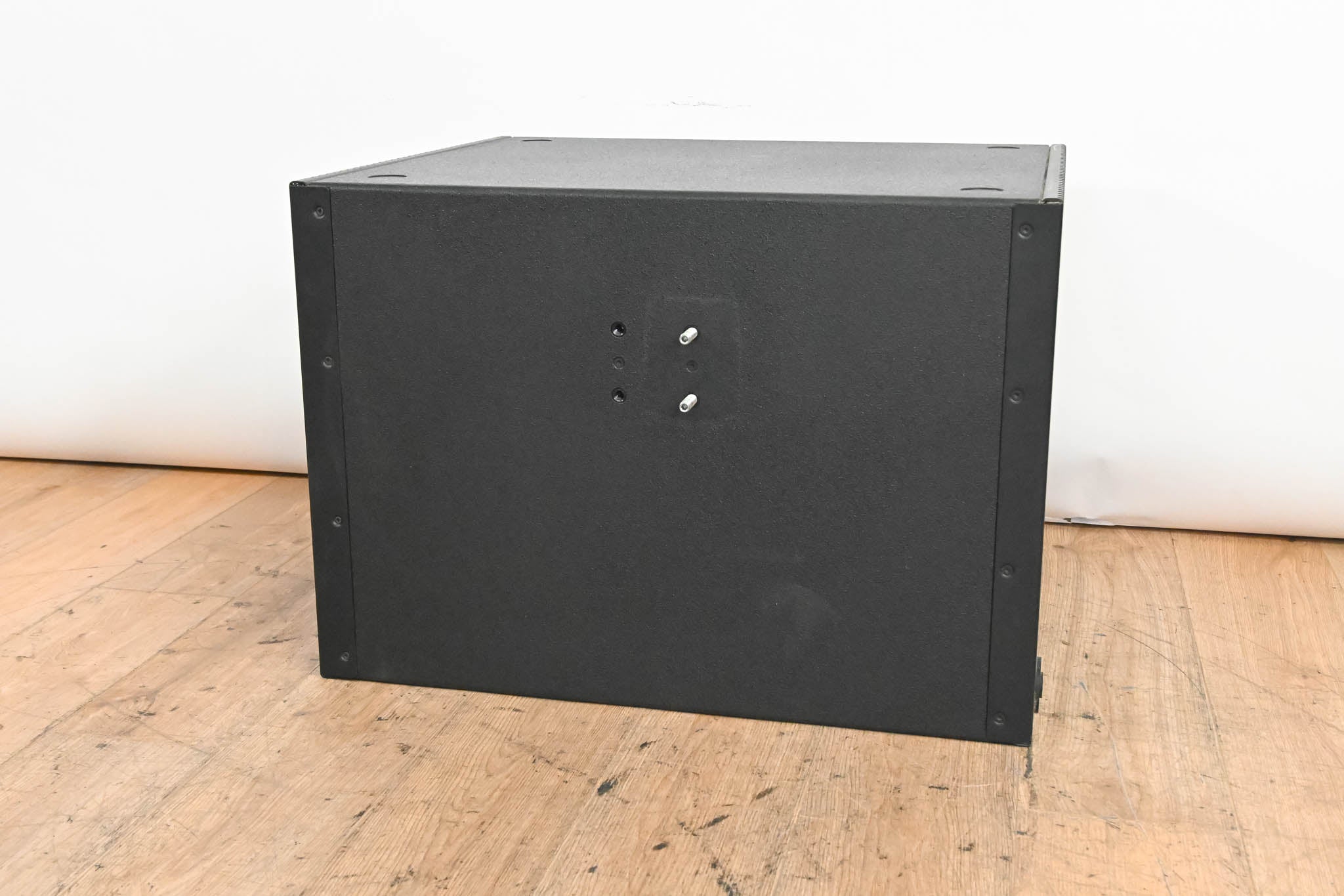 d&b audiotechnik QiCSA-SUB Passive 18" Cardioid Subwoofer Array Module