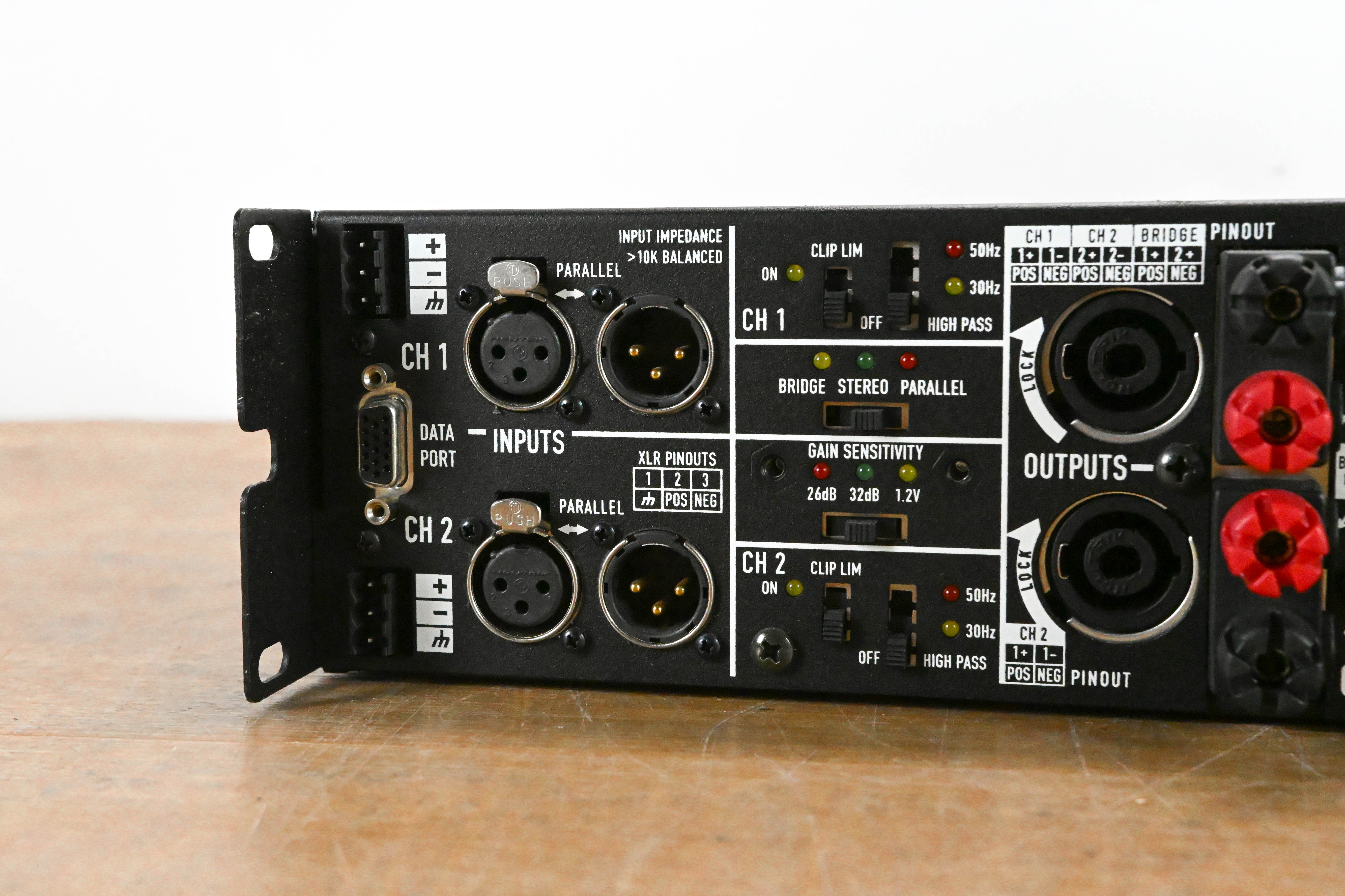 QSC PL380 Powerlight 3 Series 2-Channel Power Amplifier