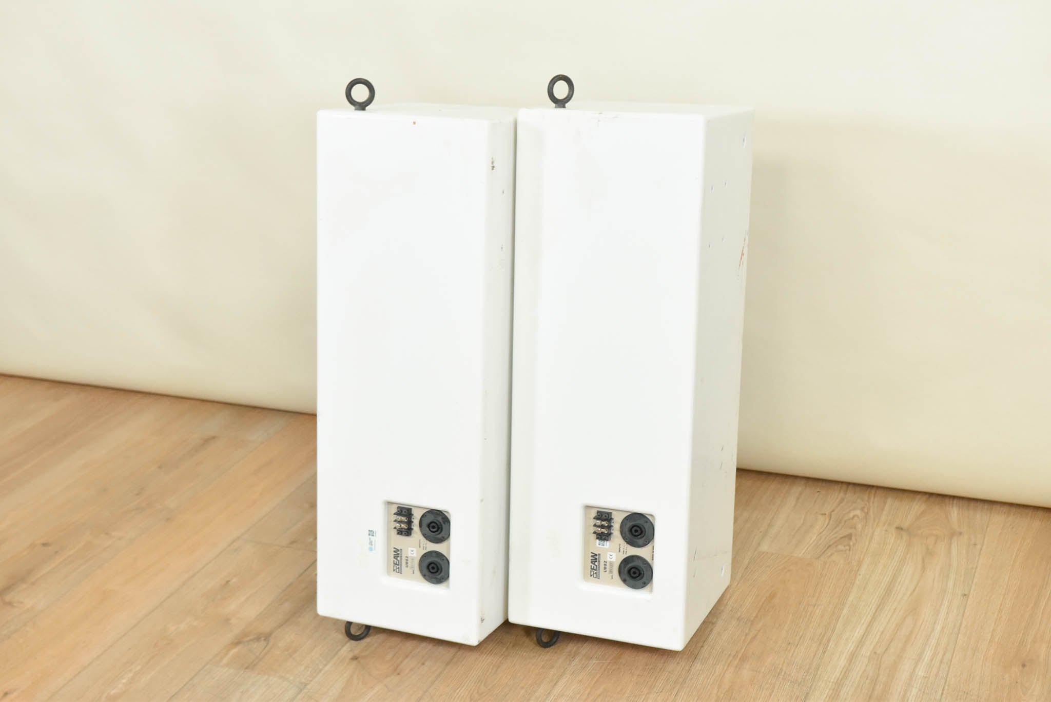 EAW UB82 2-Way Passive Full Range Loudspeaker (PAIR)