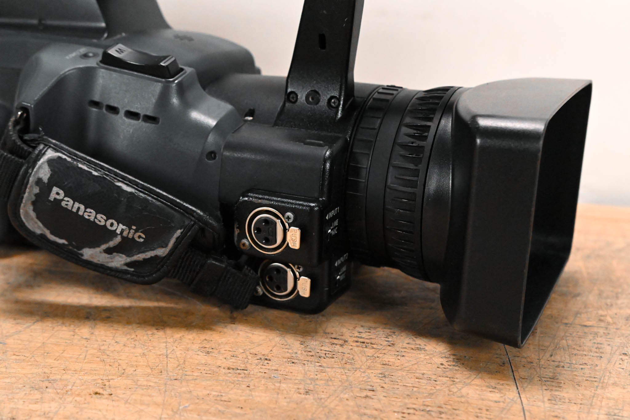 Panasonic AG-HPX170P P2HD Solid-State Camcorder