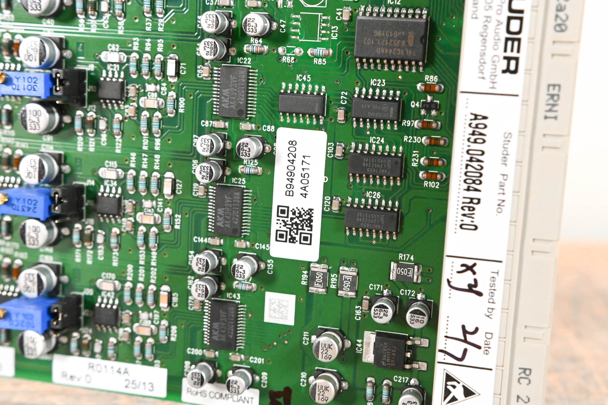 Studer 8-Channel Analog Line Out Card for D21m & D23m Modular I/O System