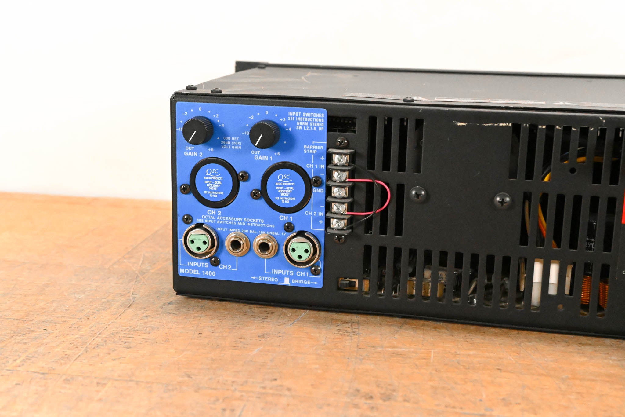 QSC Model 1400 2-Channel Power Amplifier