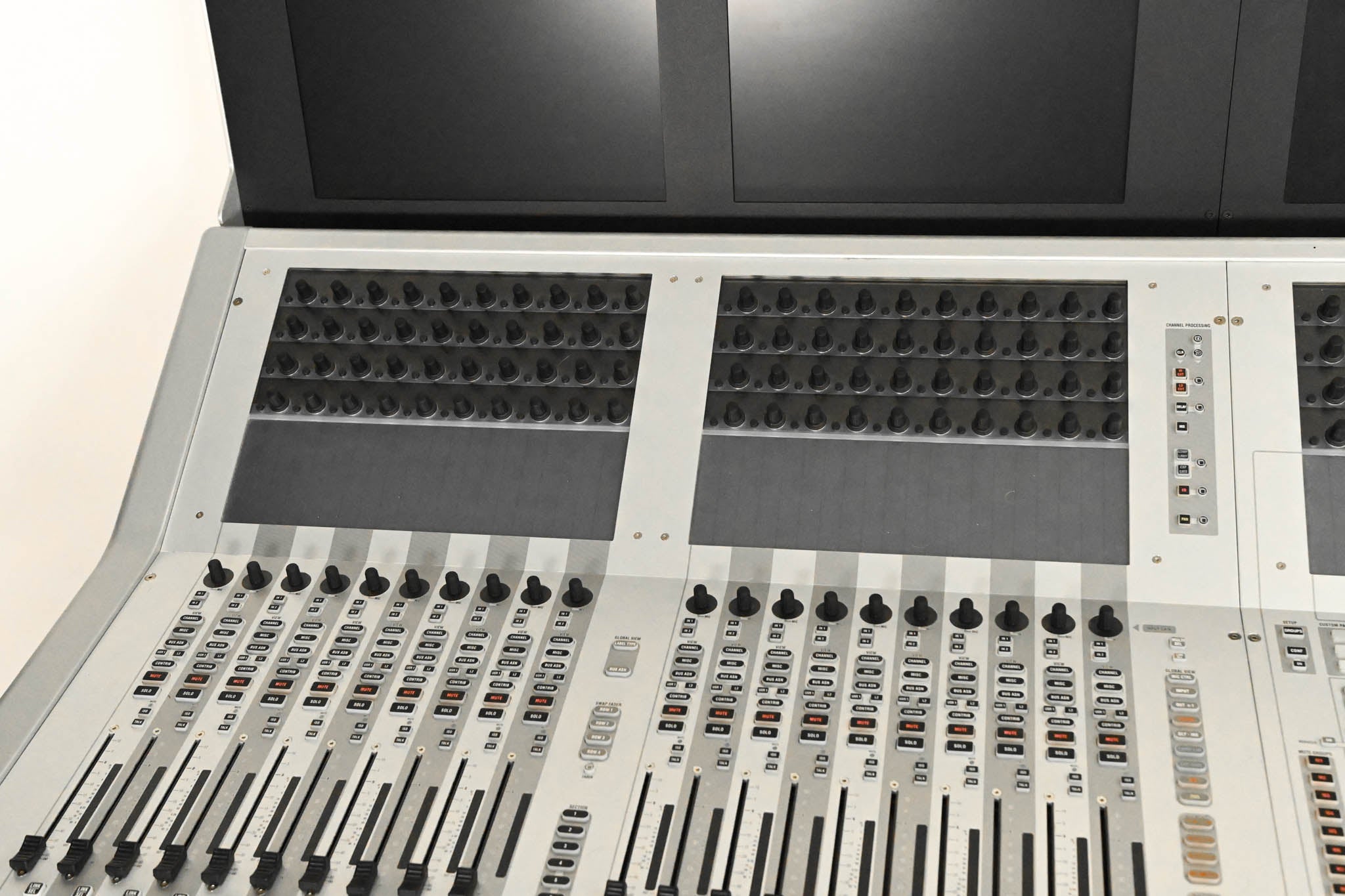 Studer Vista 5 M3 Digital Mixing Console