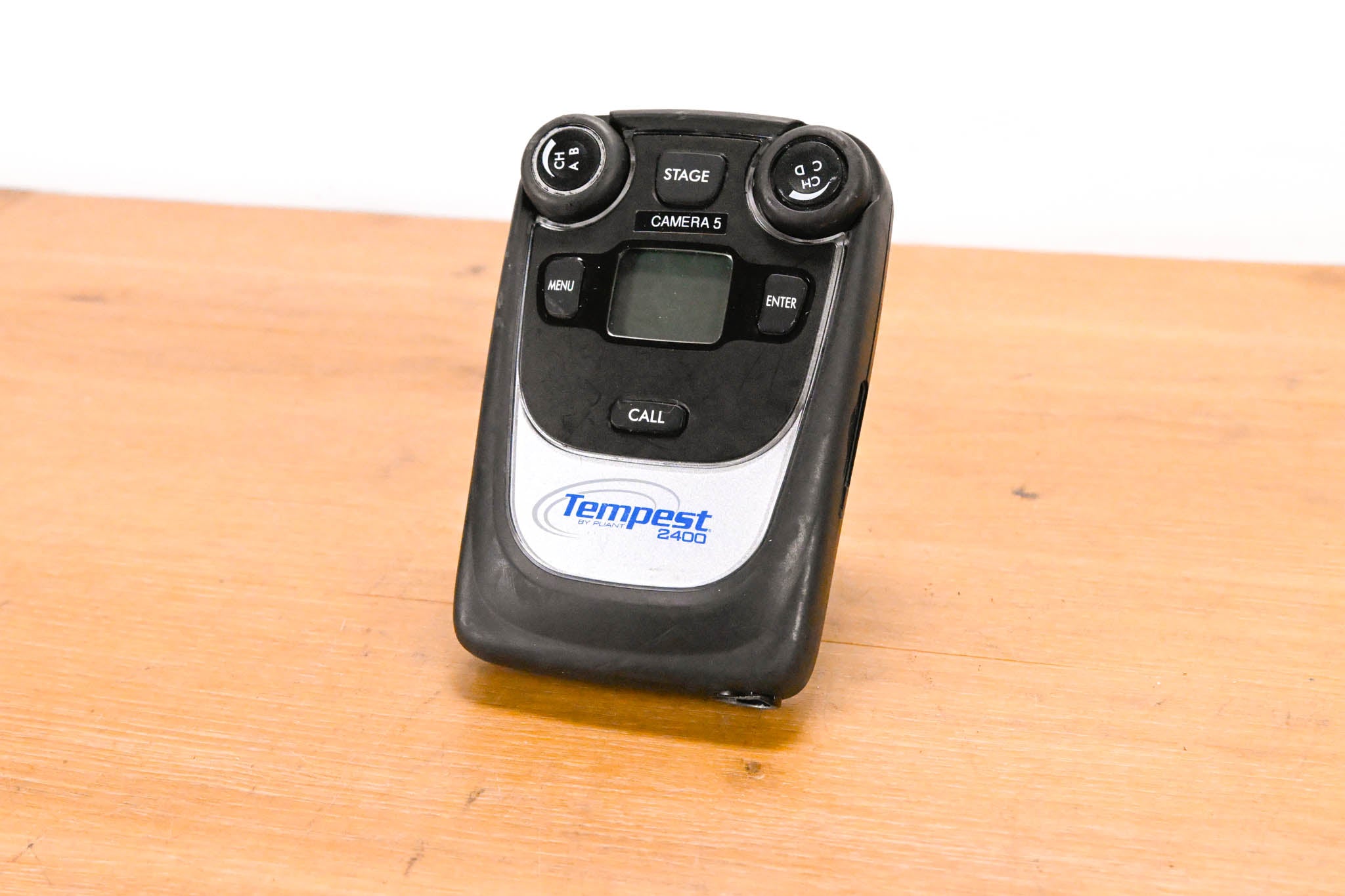 Clear-Com TMR42524INCC Tempest 2400 4-Channel Wireless Belt Station