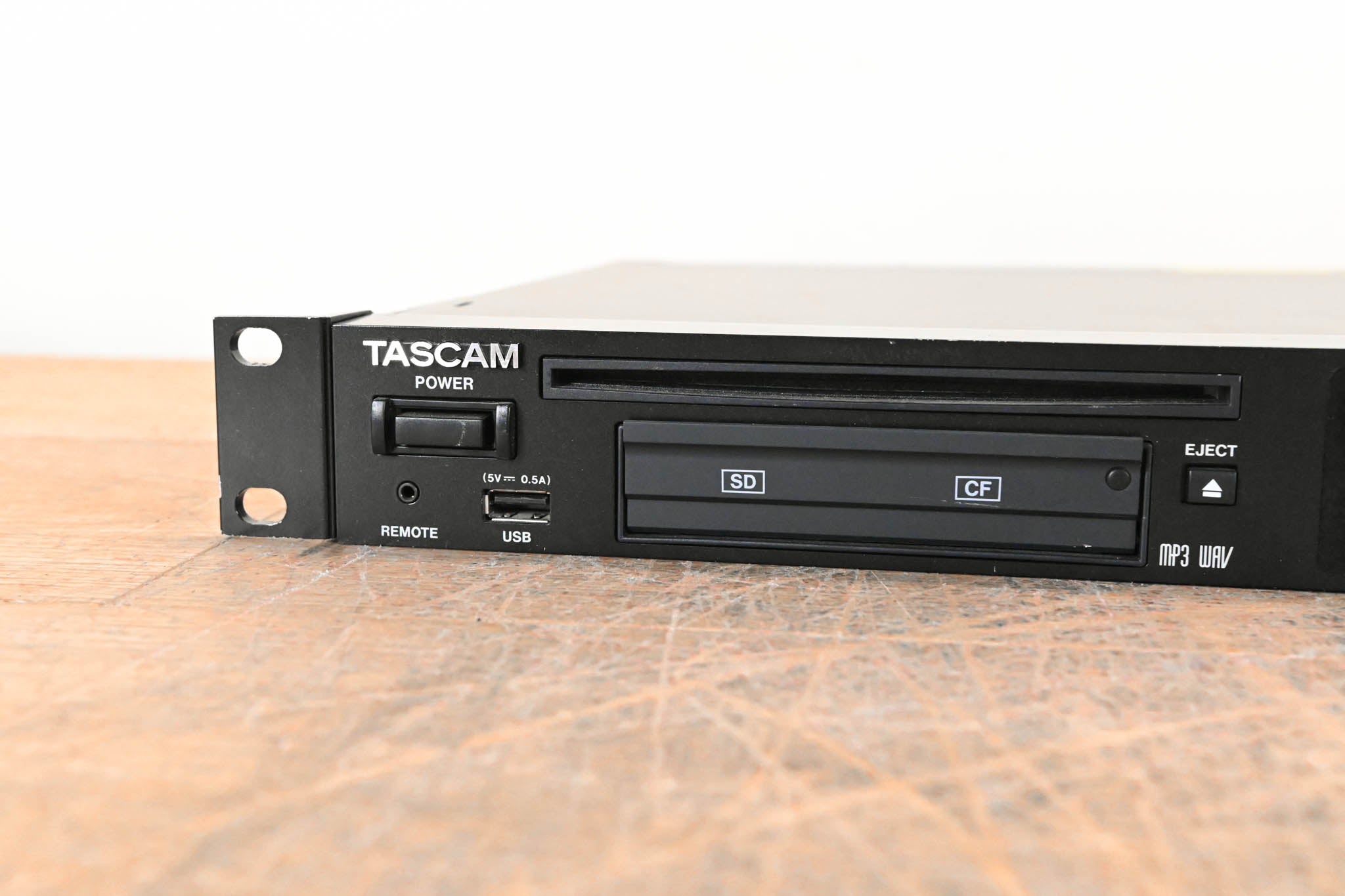 TASCAM SS-CDR200 Solid State and CD Digital Audio Recorder