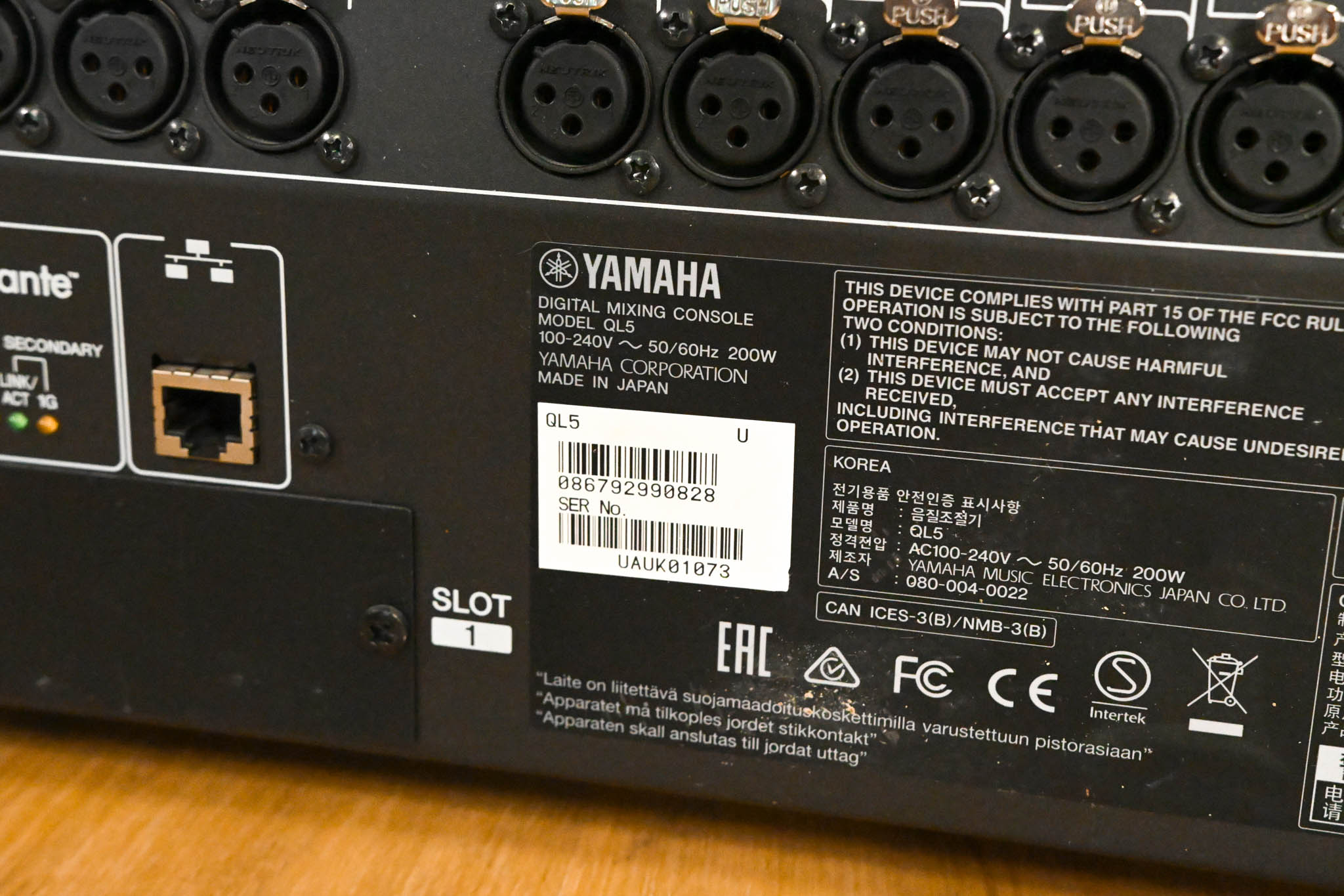 Yamaha QL5 64-Channel Digital Audio Mixing Console