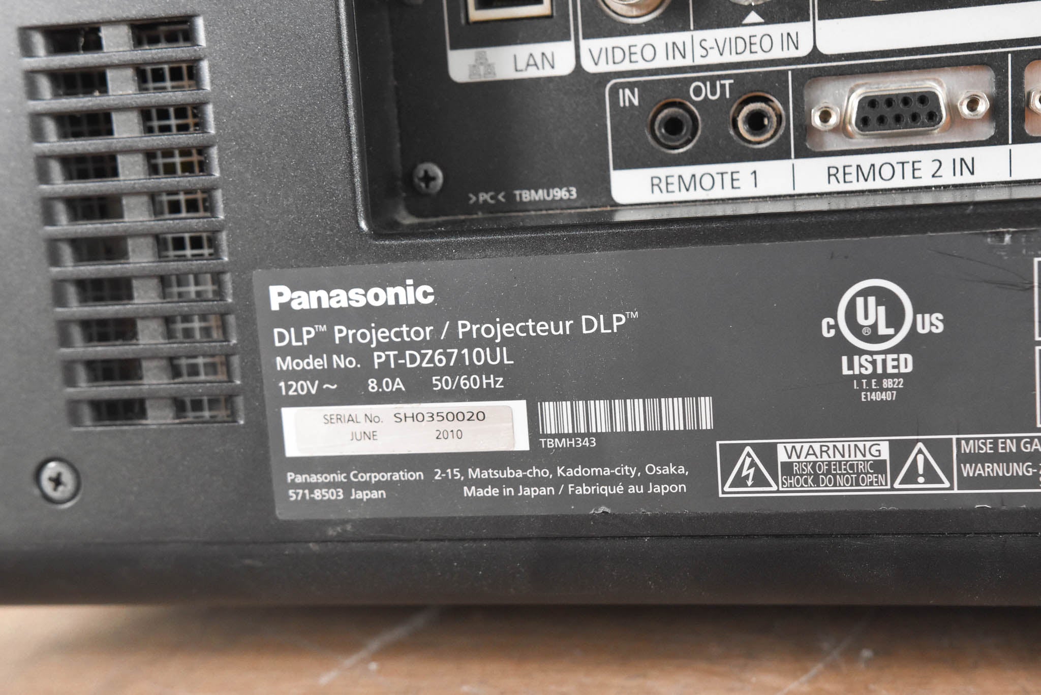 Panasonic PT-DZ6710UL 6,000-Lumen WUXGA Large Venue DLP Projector