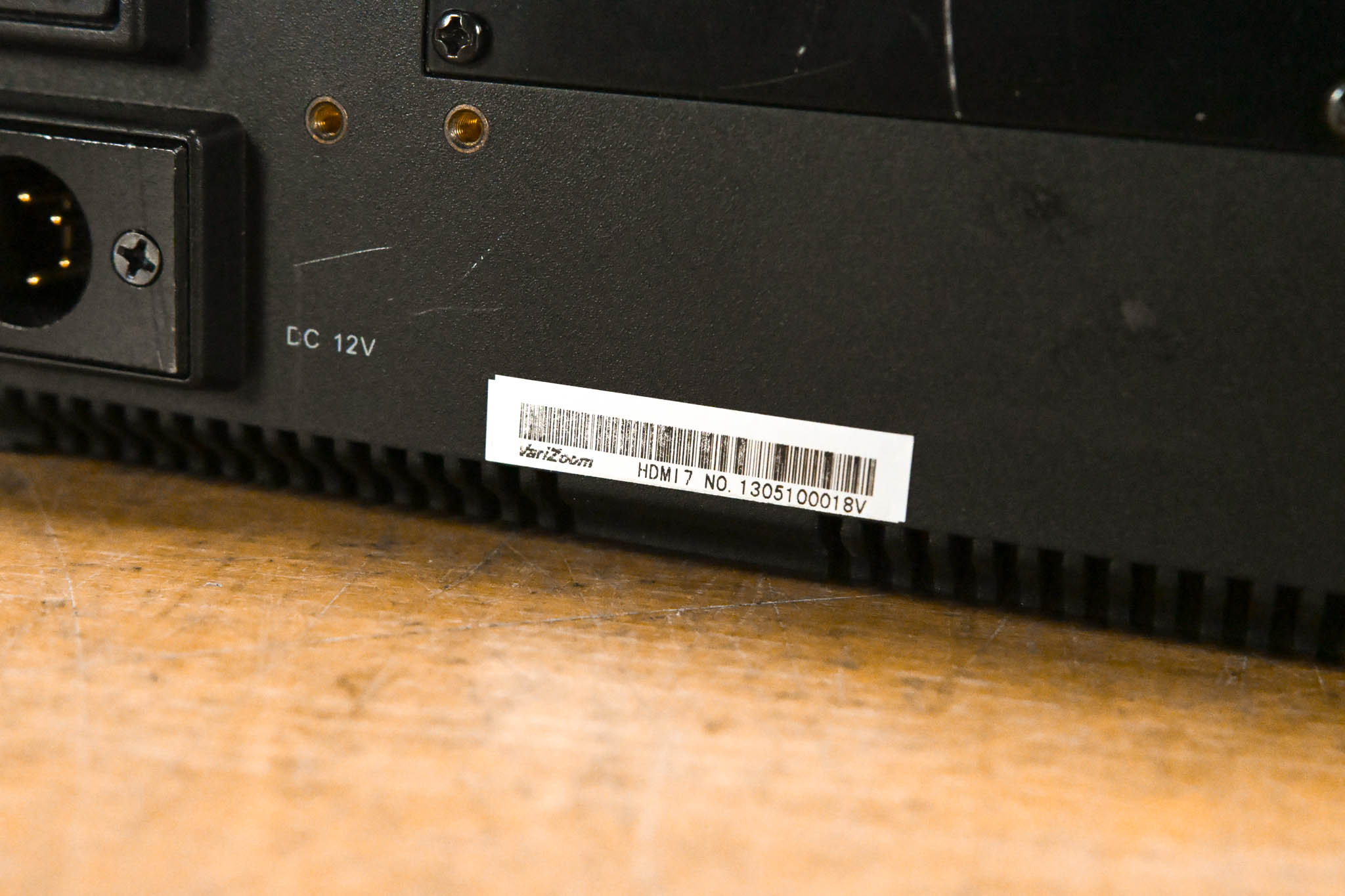 VariZoom VZ-M7 7" HDMI LCD Monitor (NO POWER SUPPLY)