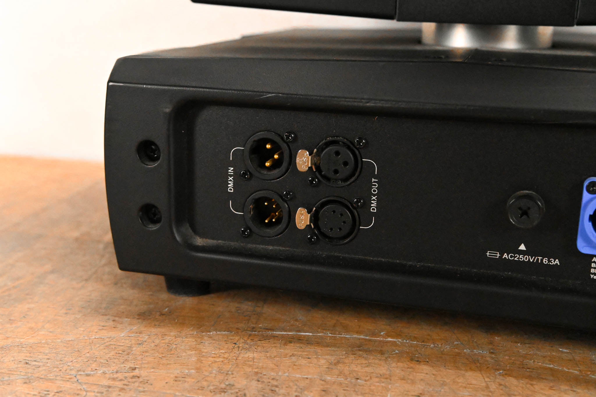 Martin Lighting RUSH MH 1 Profile Professional LED Moving Light