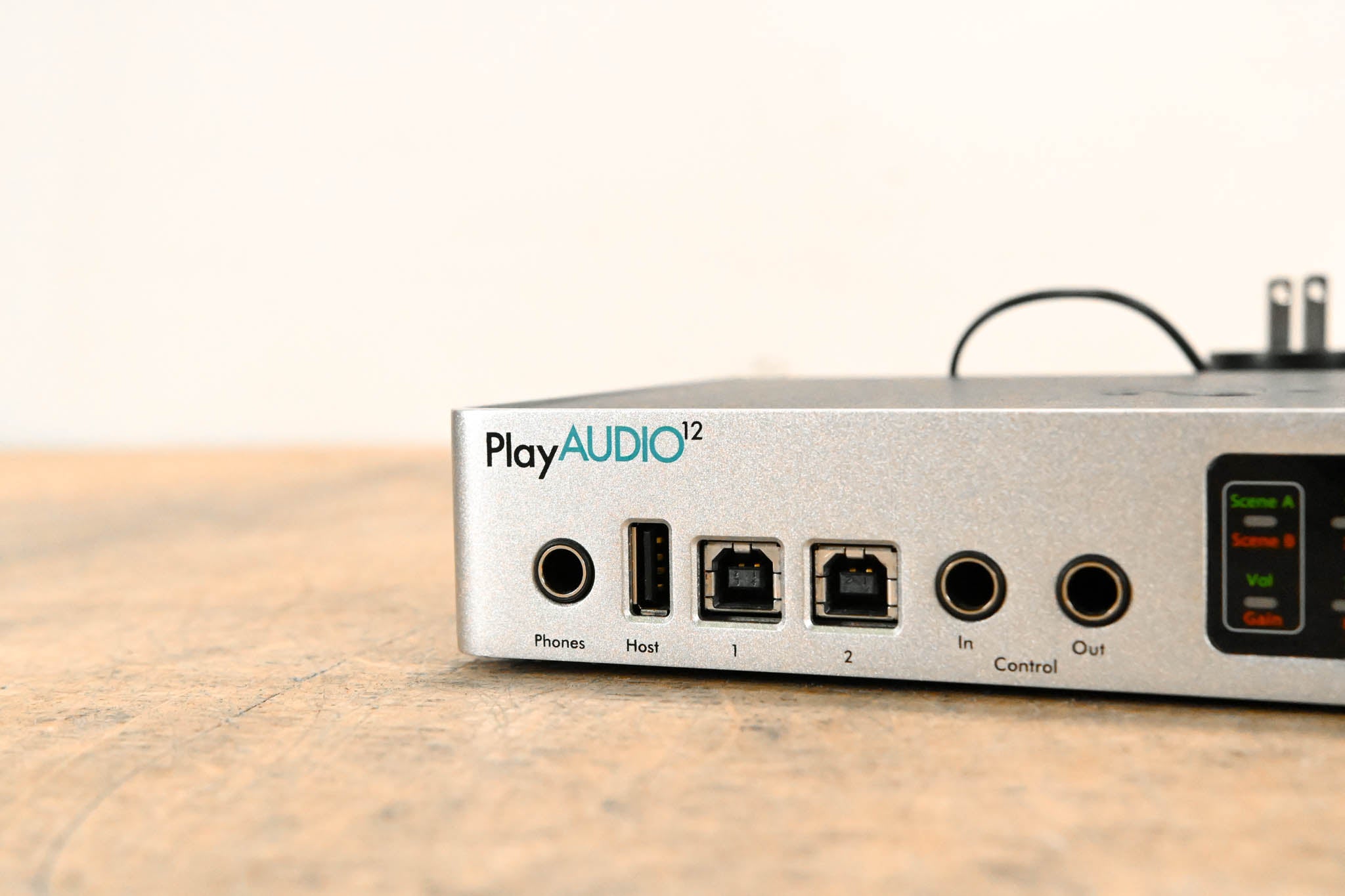 iConnectivity PlayAUDIO12 USB Audio and MIDI Interface
