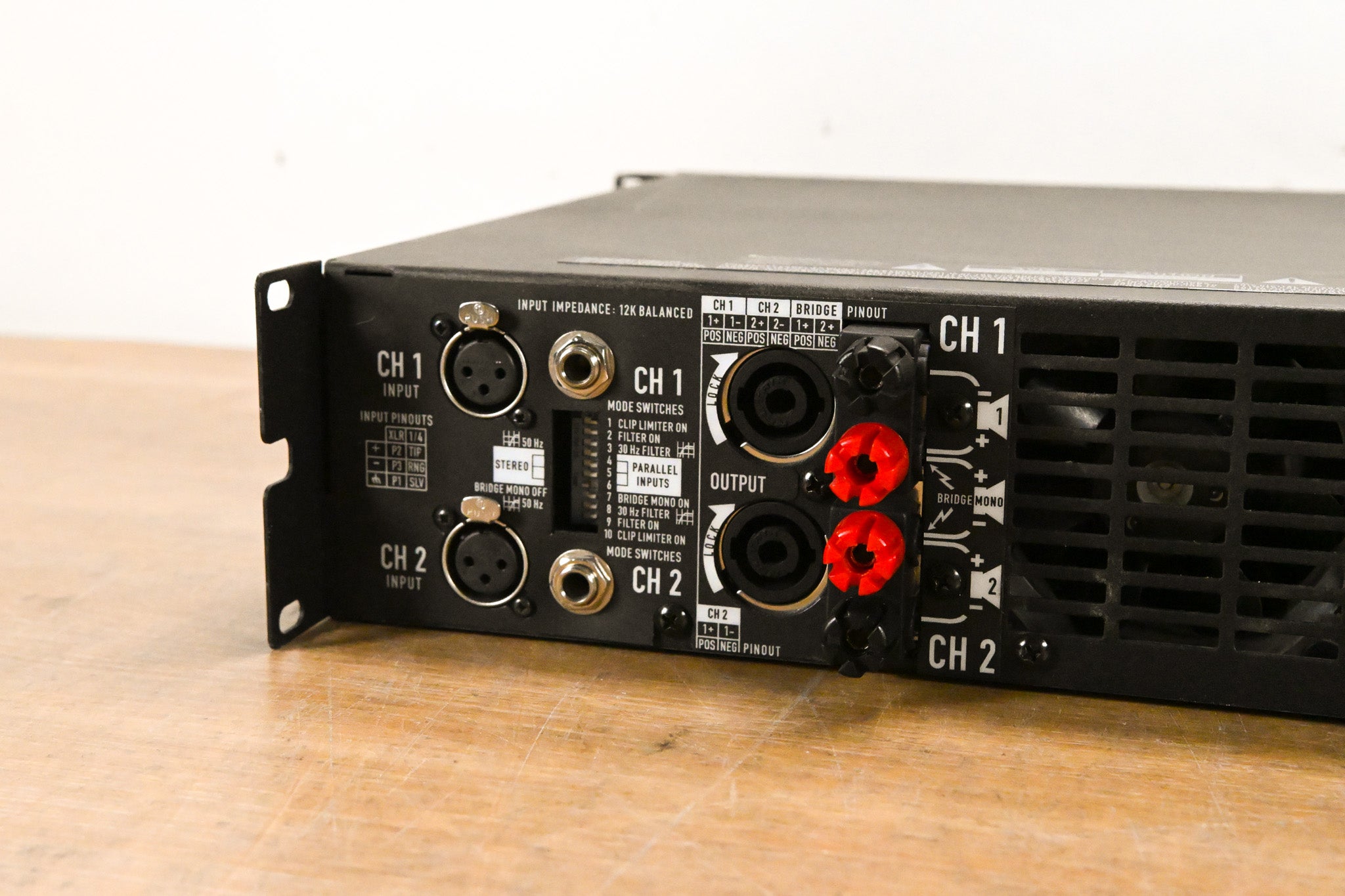QSC PLX1202 2-Channel Power Amplifier