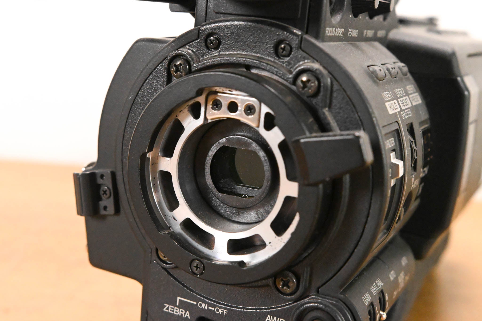 JVC GY-HD110U 1/3" 3-CCD Professional HDV Camcorder