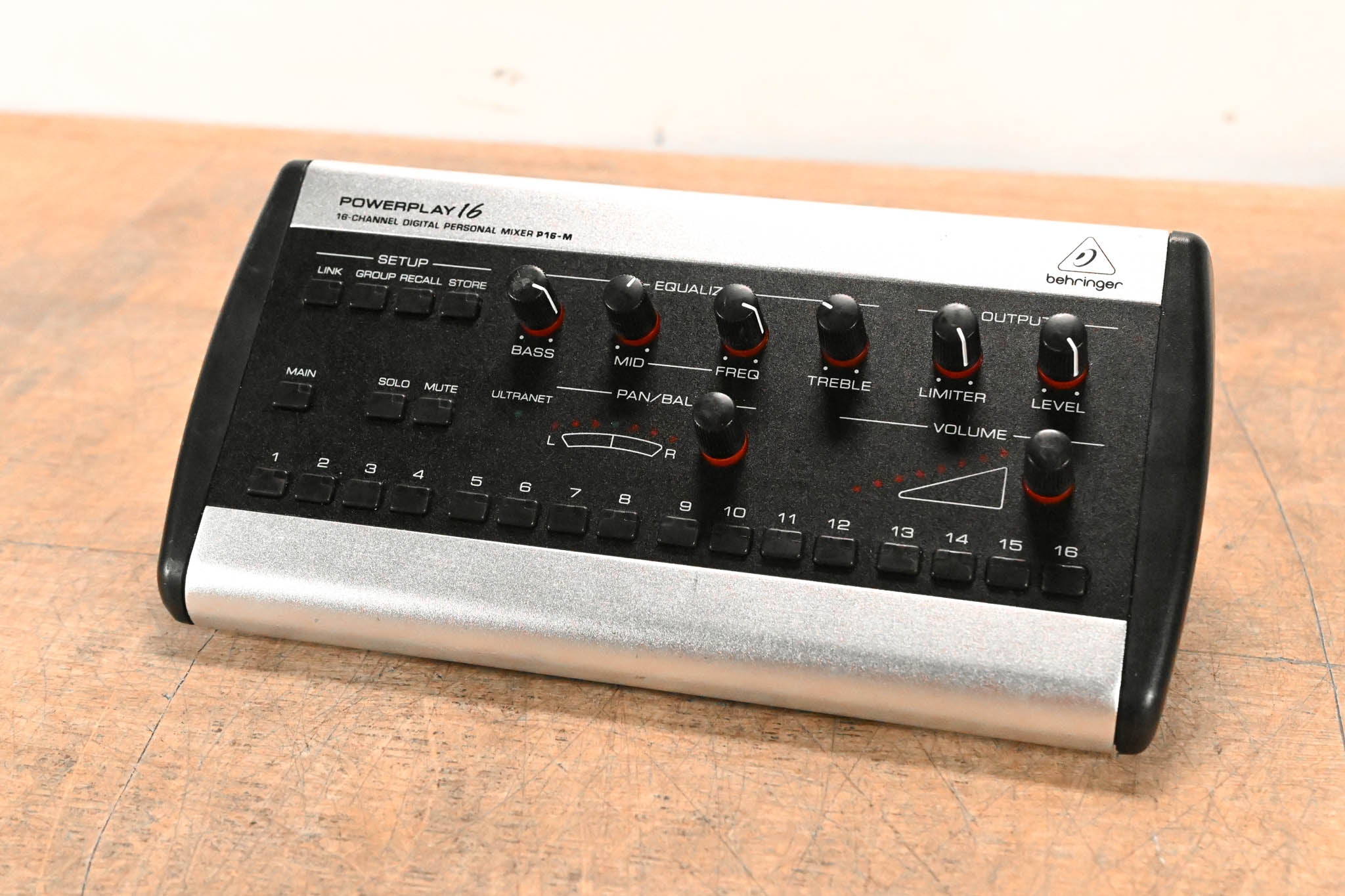 Behringer Powerplay P16-M 16-Channel Digital Personal Mixer