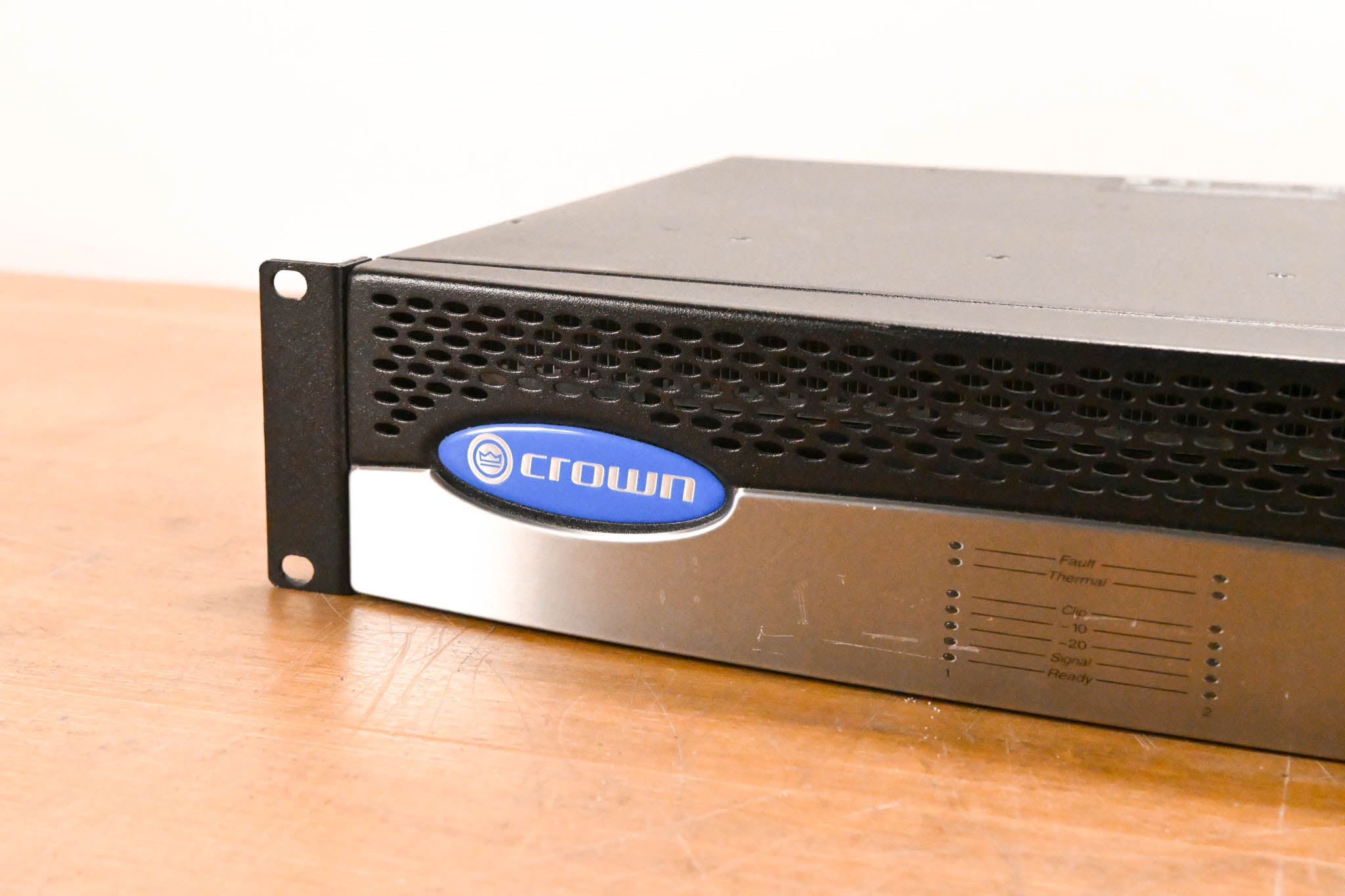 Crown CTs 2000 2-Channel 1000W Power Amplifier