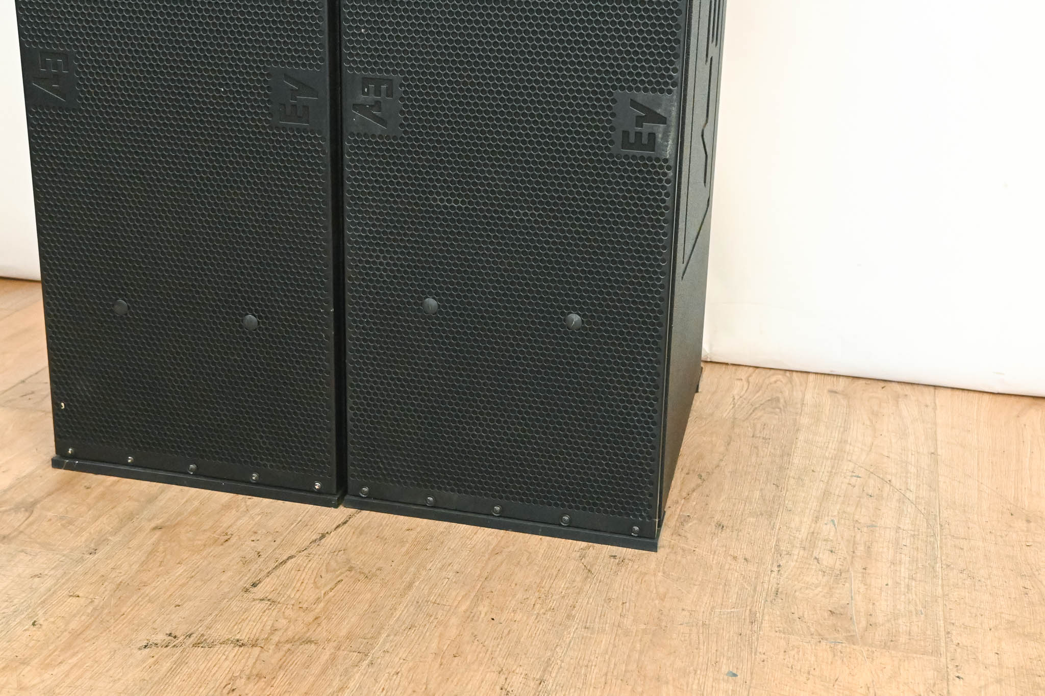 Electro-Voice (EV) XLC127DVX Three-Way Compact Line Array Element (PAIR)