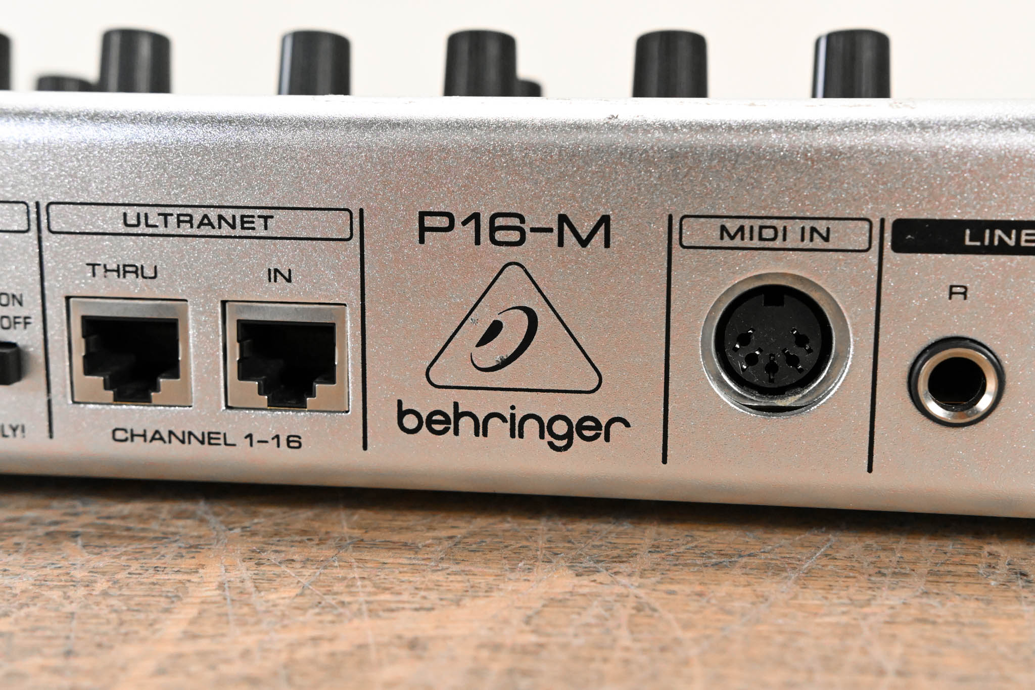 Behringer Powerplay P16-M 16-Channel Digital Personal Mixer