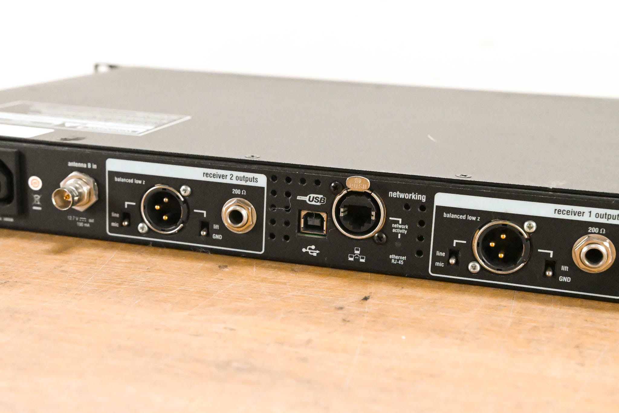 Shure UR4D Wireless Receiver w/ two UR2/SM58 Handheld Mics - L3 Band