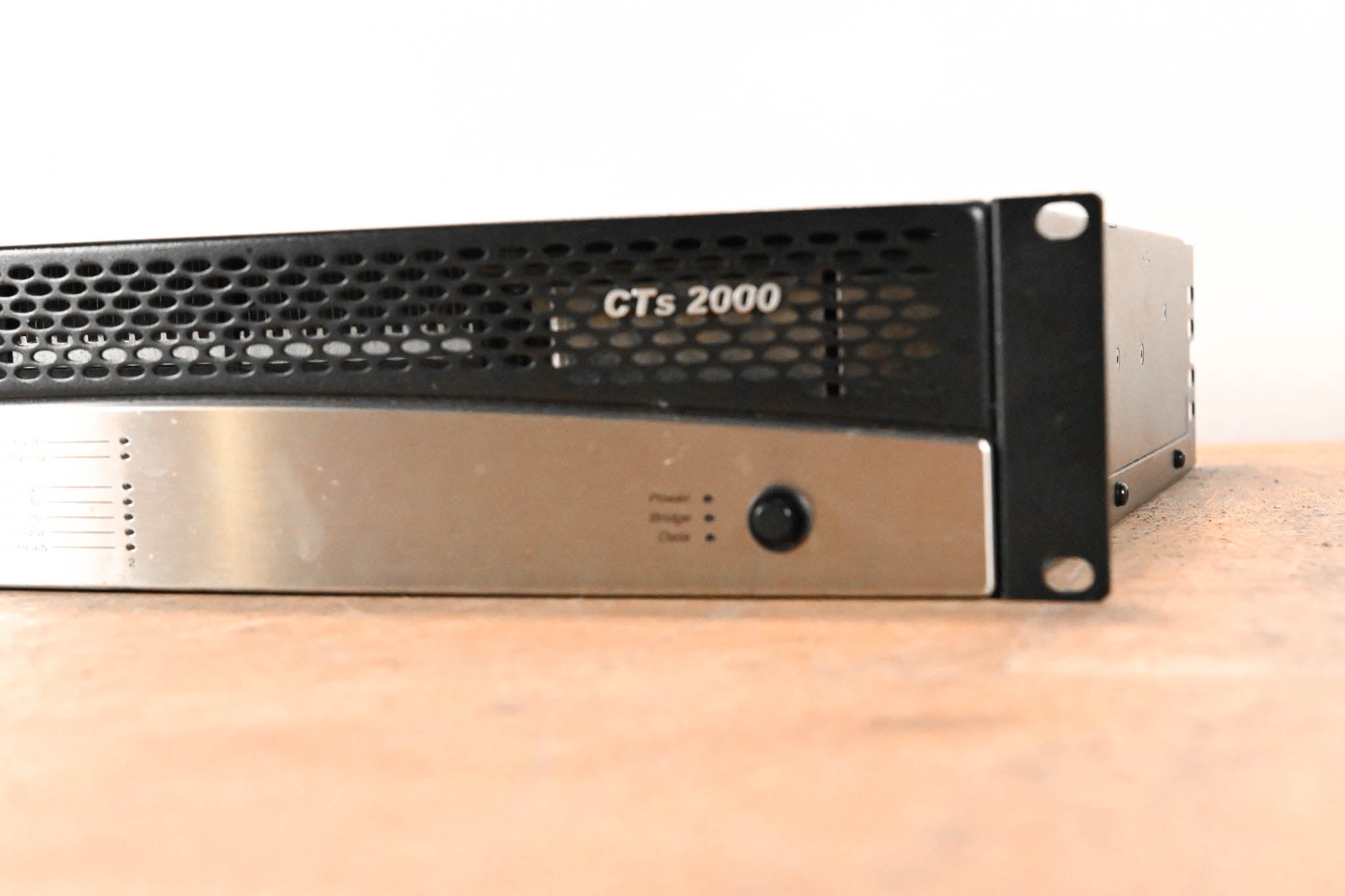 Crown CTs 2000 2-Channel 1000W Power Amplifier