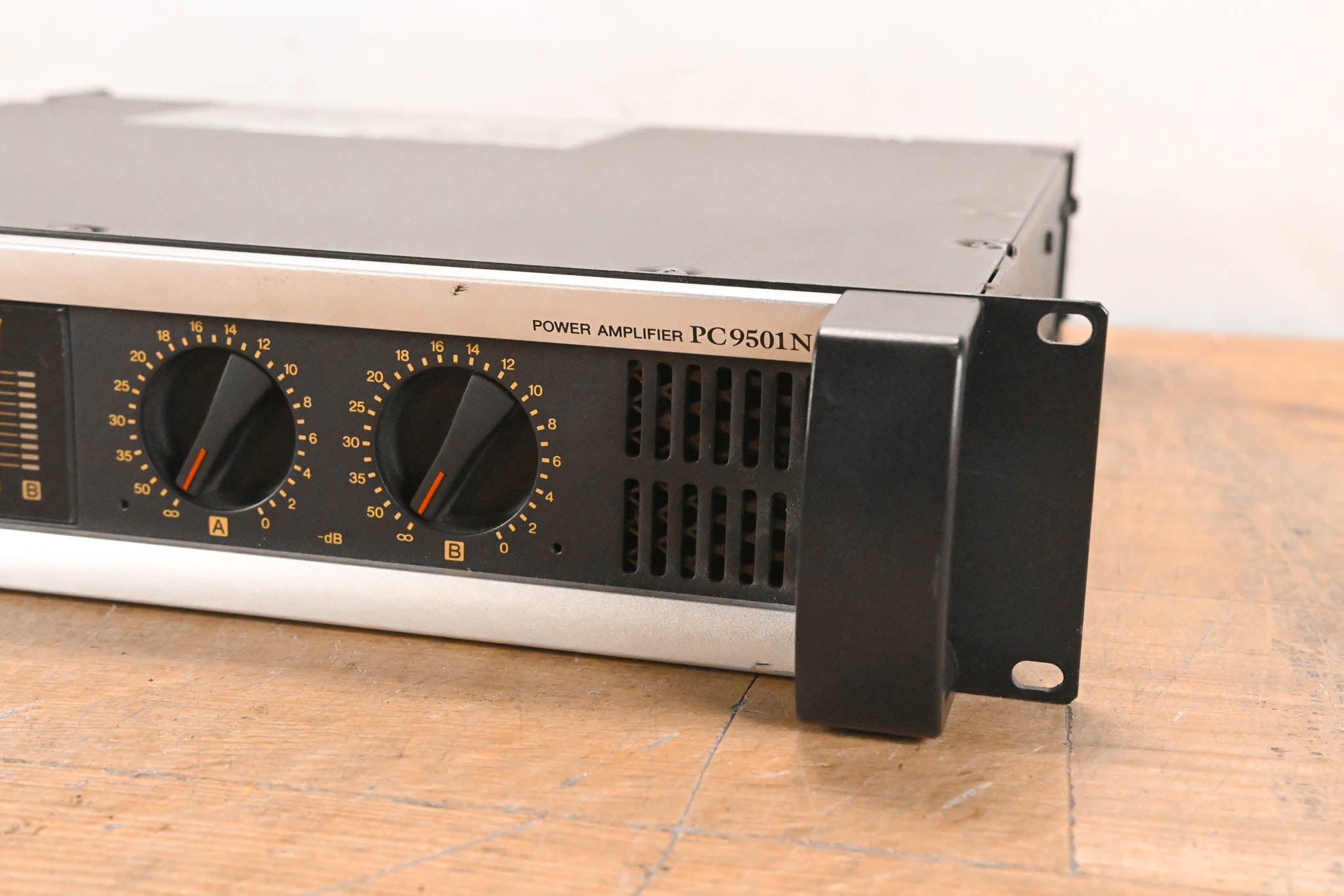 Yamaha PC9501N Two-Channel Power Amplifier