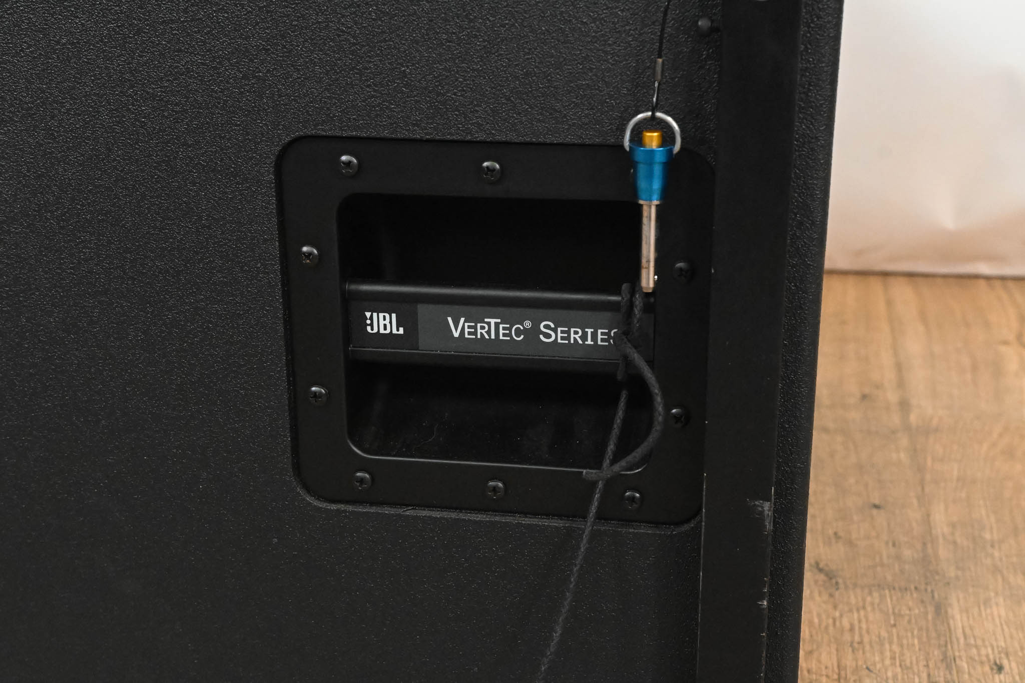 JBL VT4883 Subcompact Dual 12