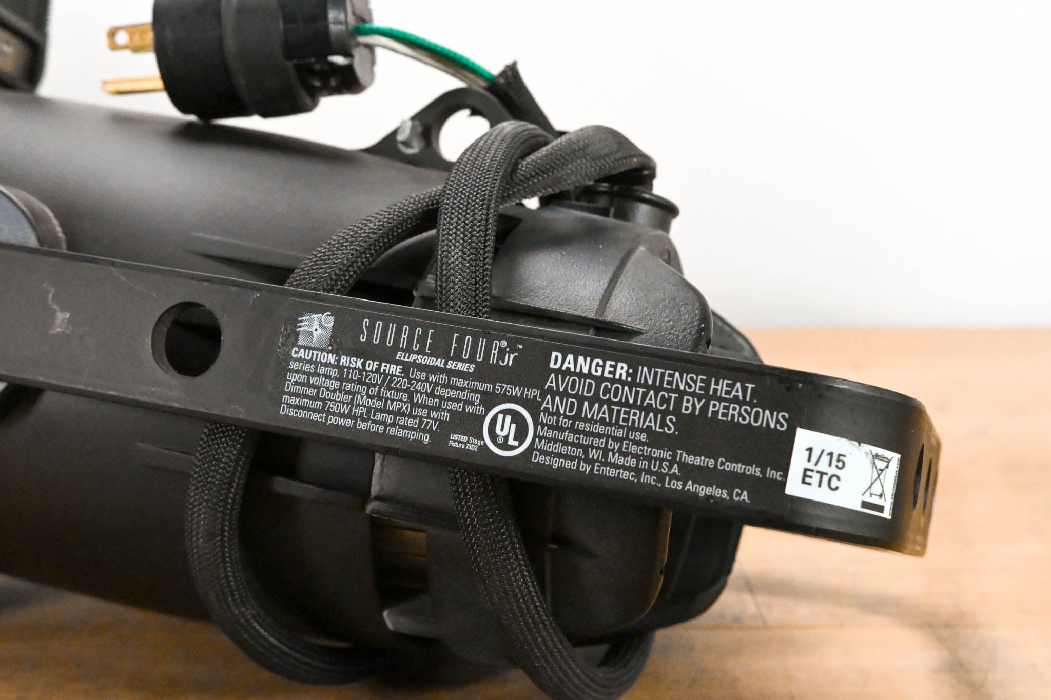 ETC Source Four Jr 26 Degree 575 Ellipsoidal Light