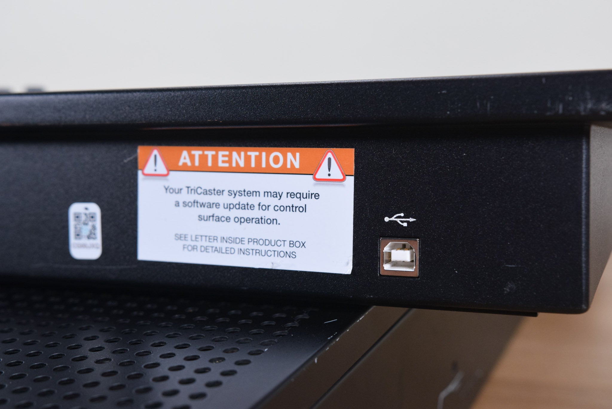 NewTek TCXD460 TriCaster 460 w/ Control Surface CG00JXQ