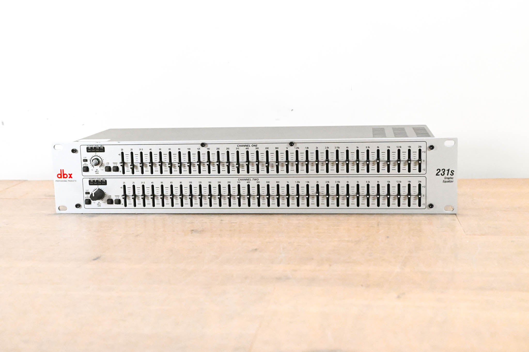 dbx 231s Two-Channel 31-Band Equalizer
