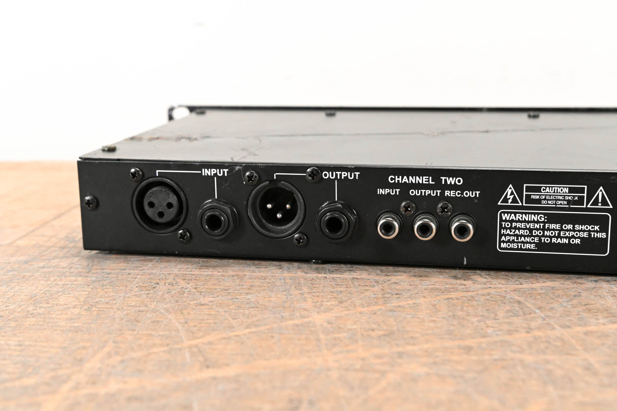 ART 343 Dual-Channel 15-Band Graphic Equalizer