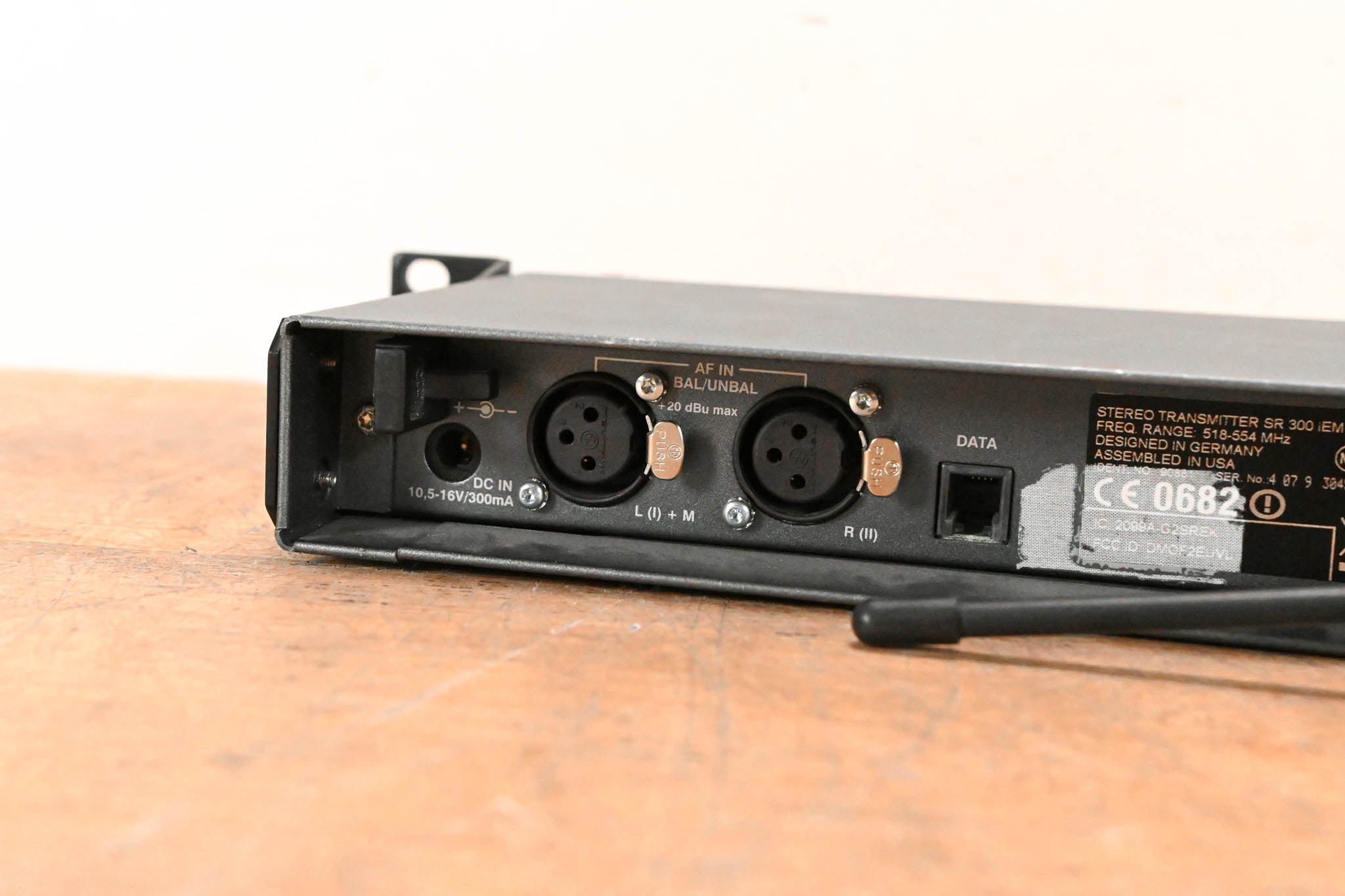 Sennheiser ew 300 IEM G2 Wireless IEM System 518-554 MHz NO POWER SUPPLY