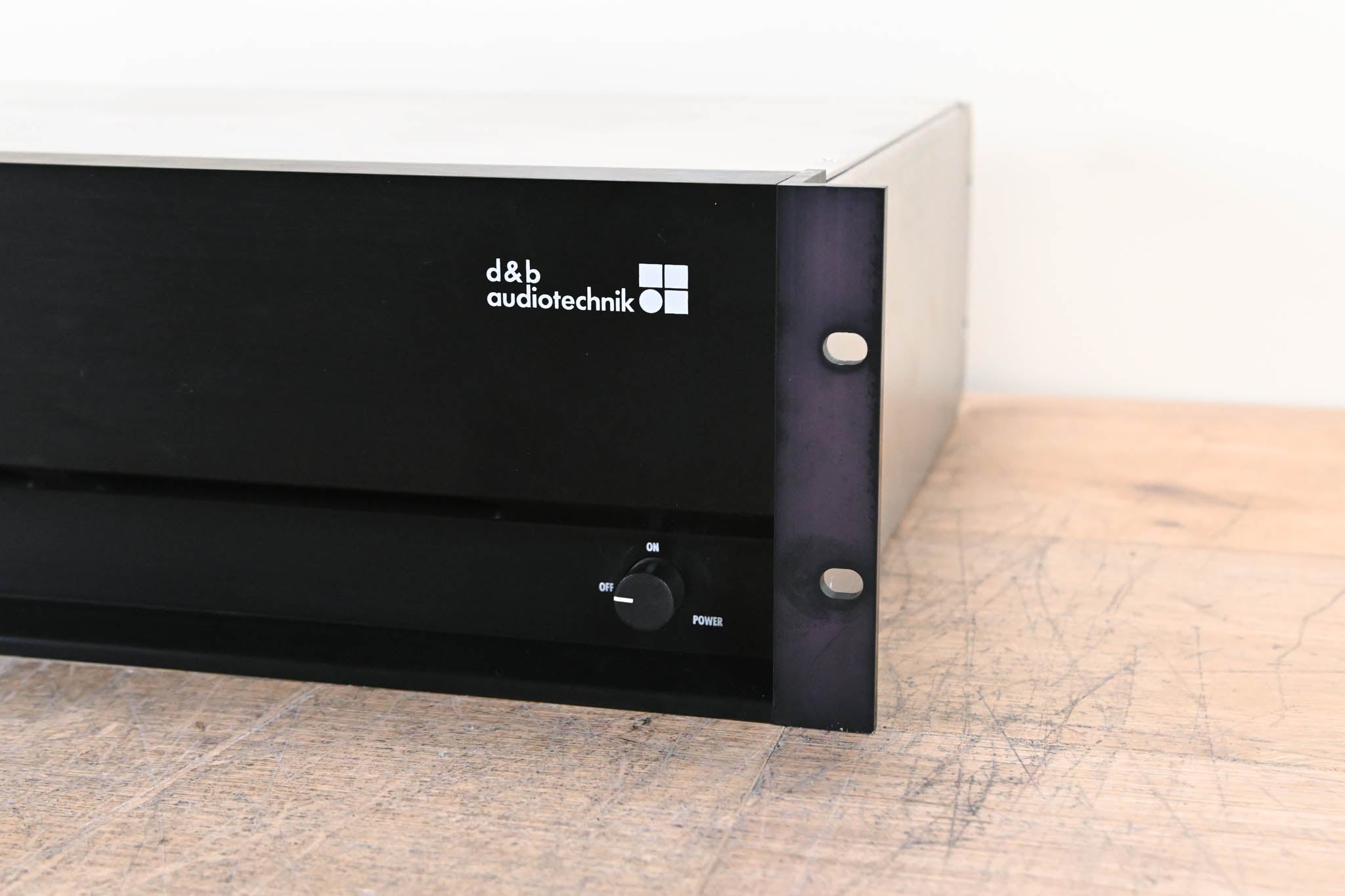 d&b audiotechnik D12 Dual-Channel Power Amplifier