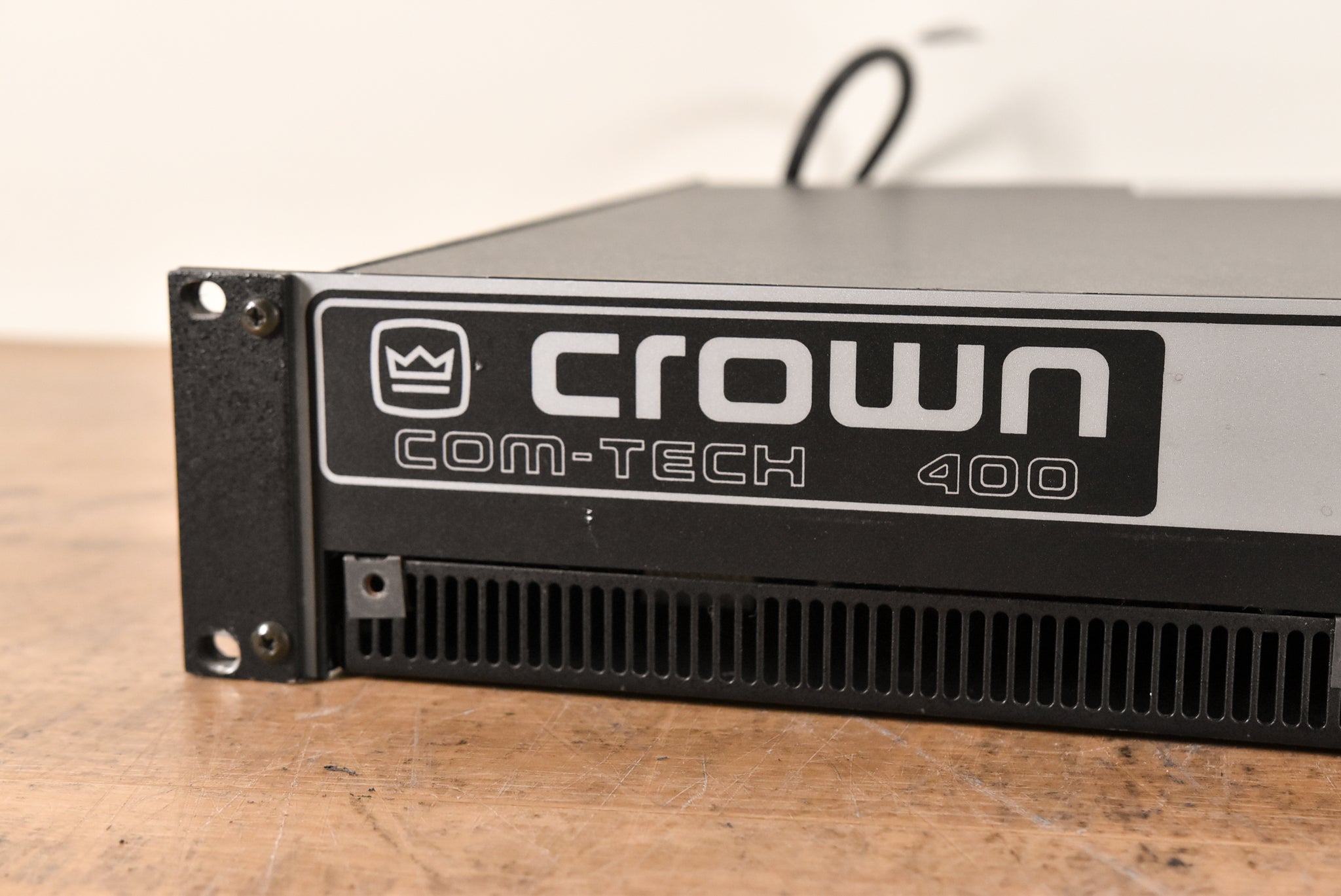 Crown Com-Tech 400 Two-Channel Power Amplifier