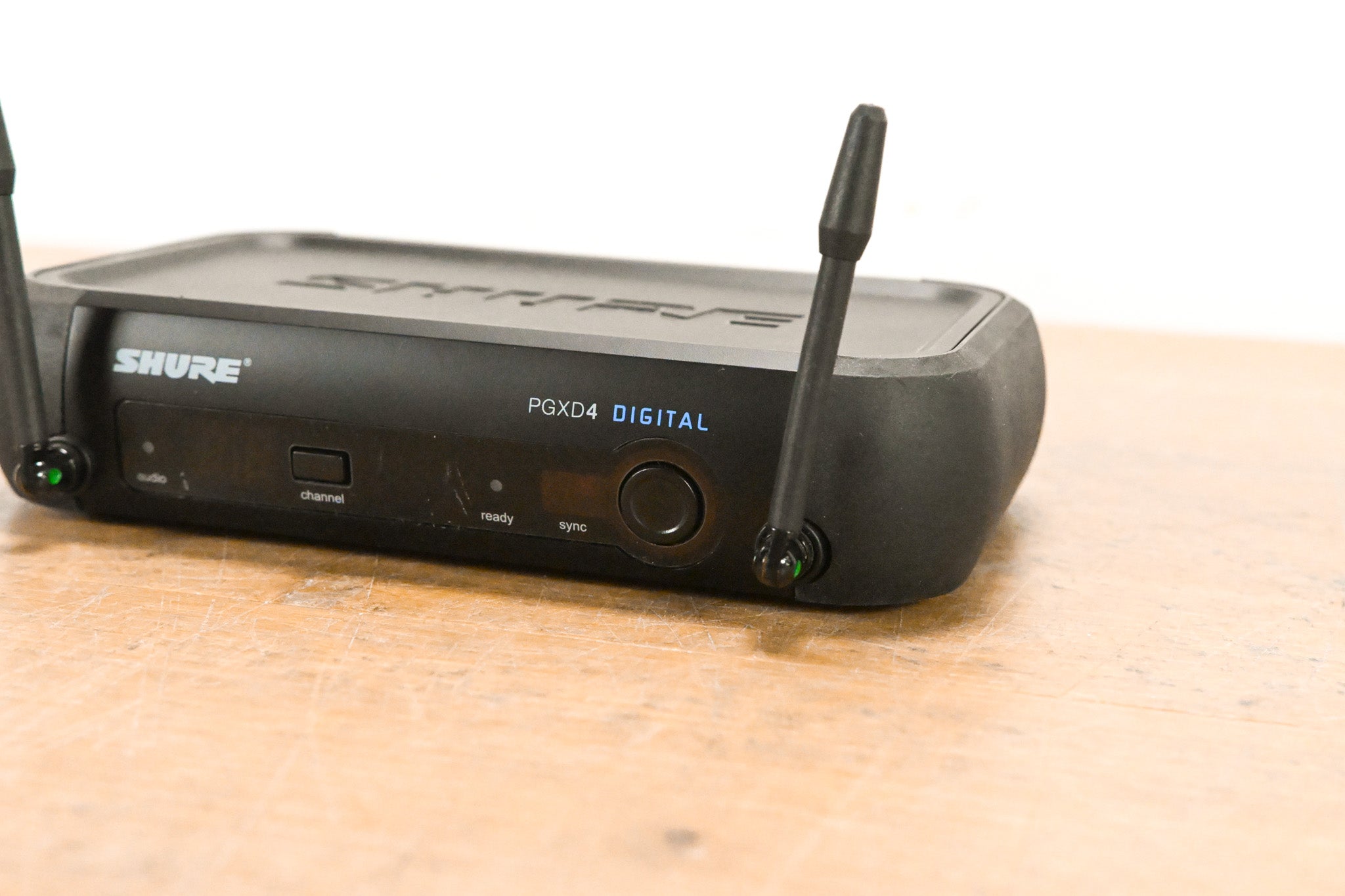 Shure PGXD24/SM58-X8 Digital Wireless Handheld System - X8 Band NO PSU