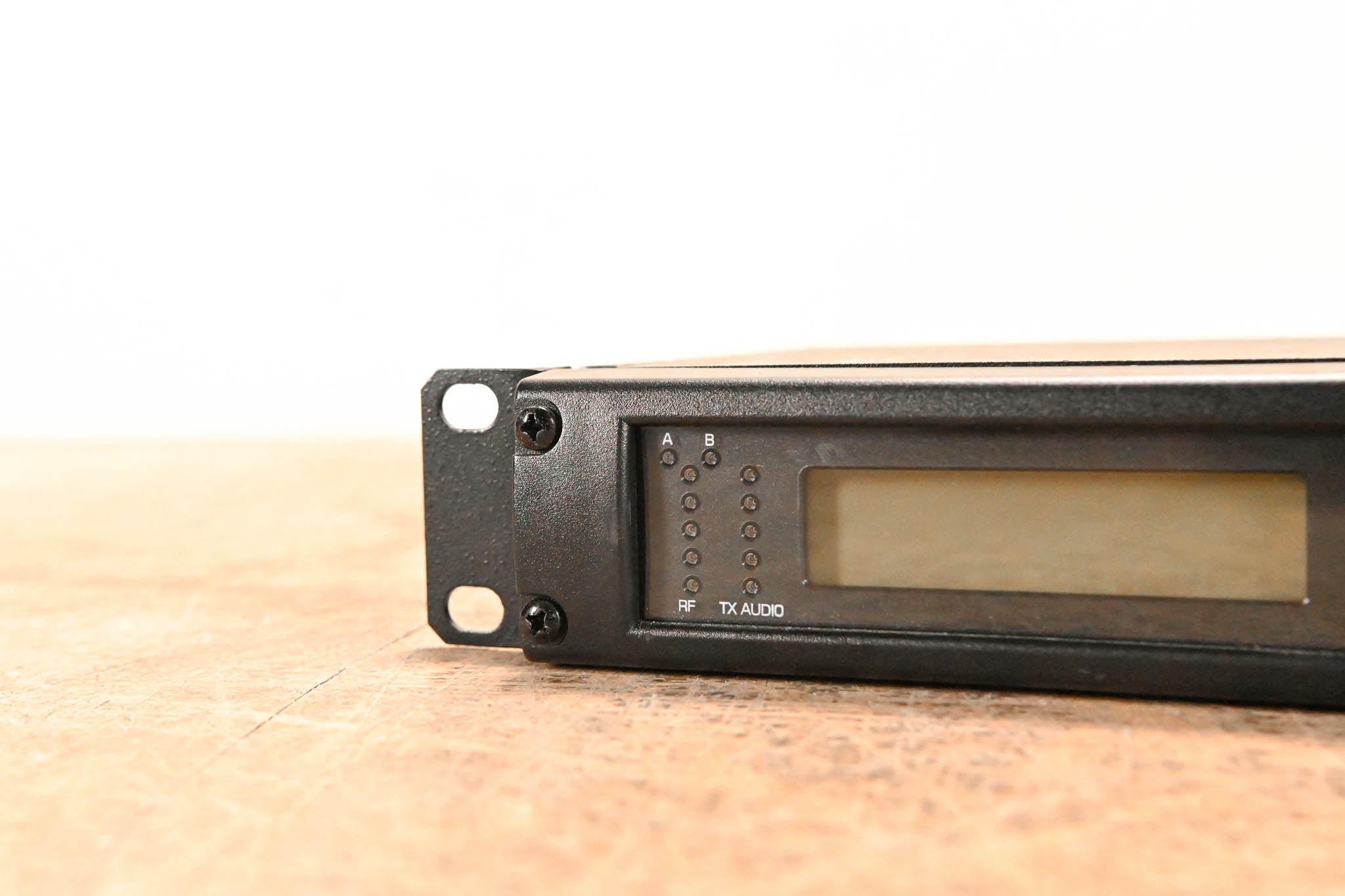 Shure ULXP14 Bodypack Wireless System - J1 Band: 554-590 MHz