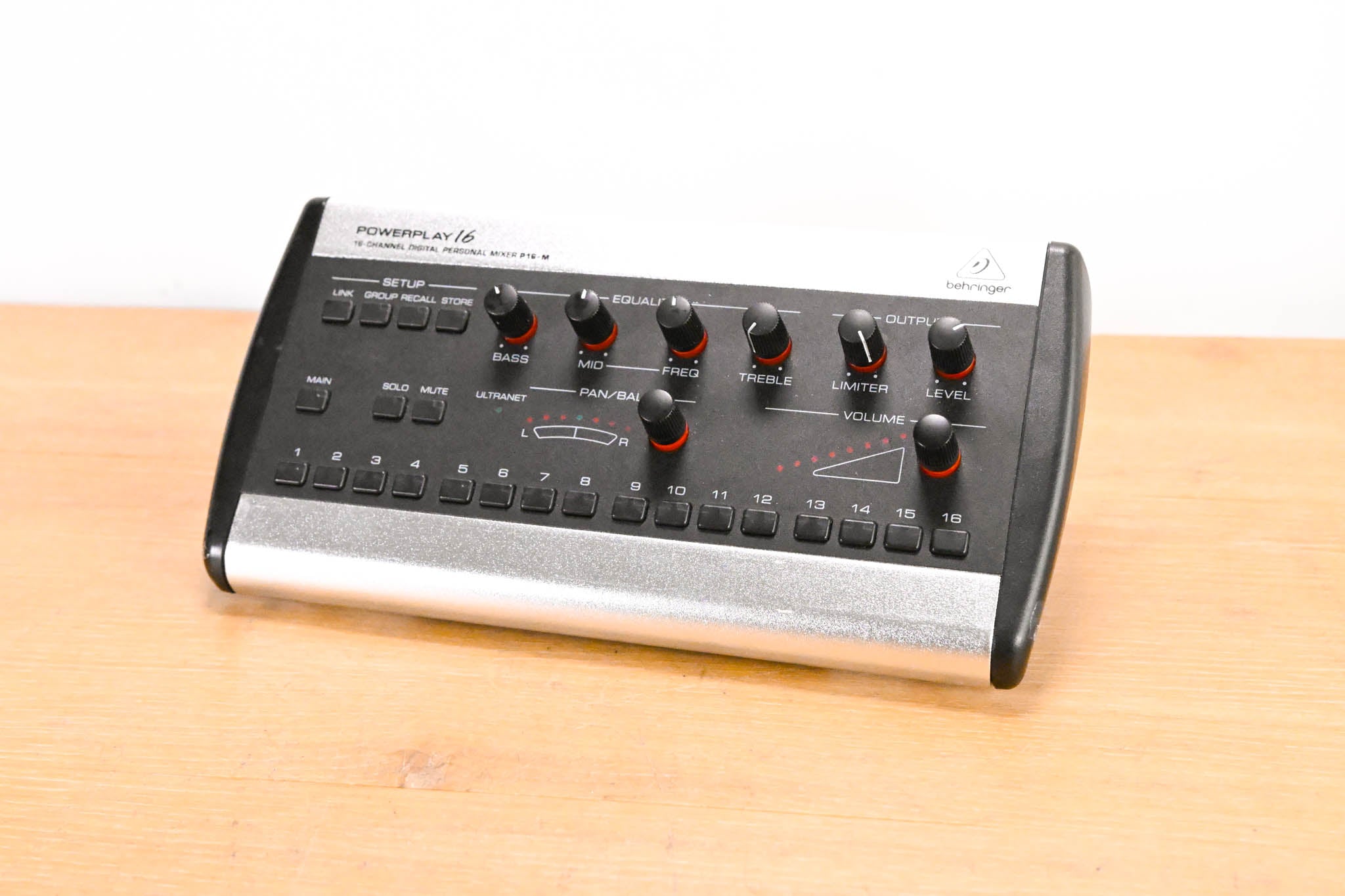 Behringer Powerplay P16-M 16-Channel Digital Personal Mixer
