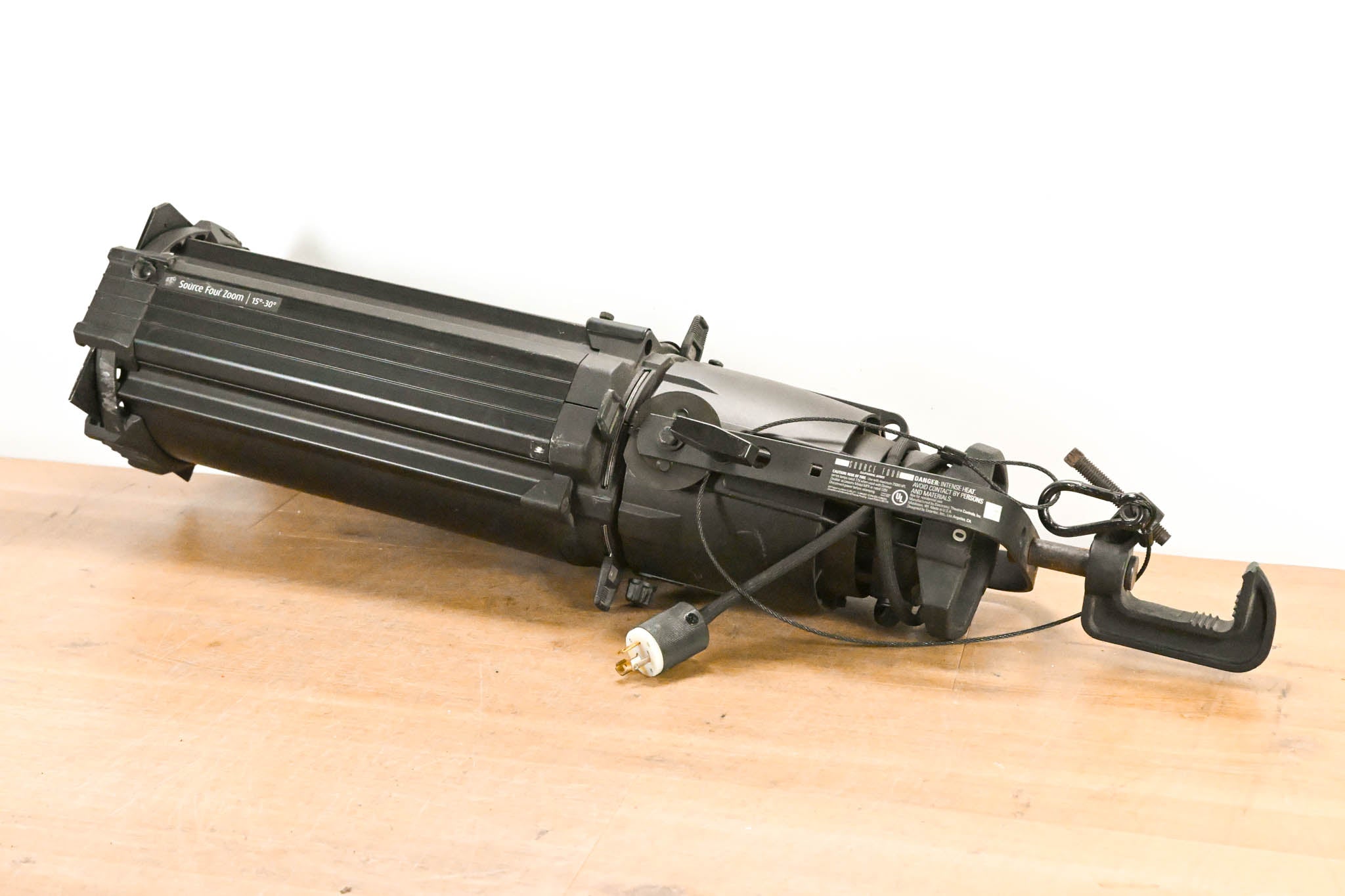 ETC Source Four Zoom 15-30 Degree 750 Ellipsoidal Light