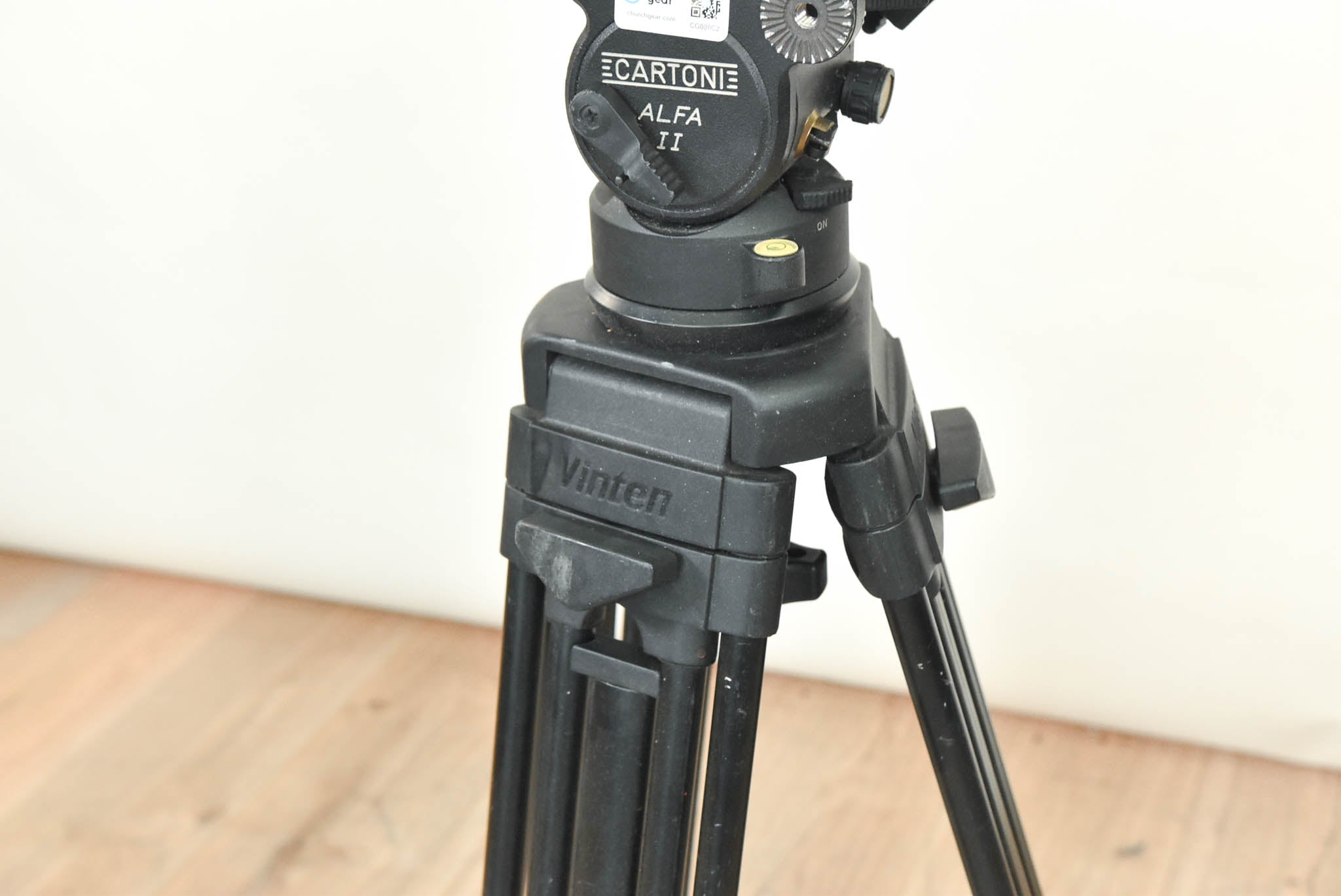 Cartoni ALFA II Fluid Head with Vinten Aluminum Tripod