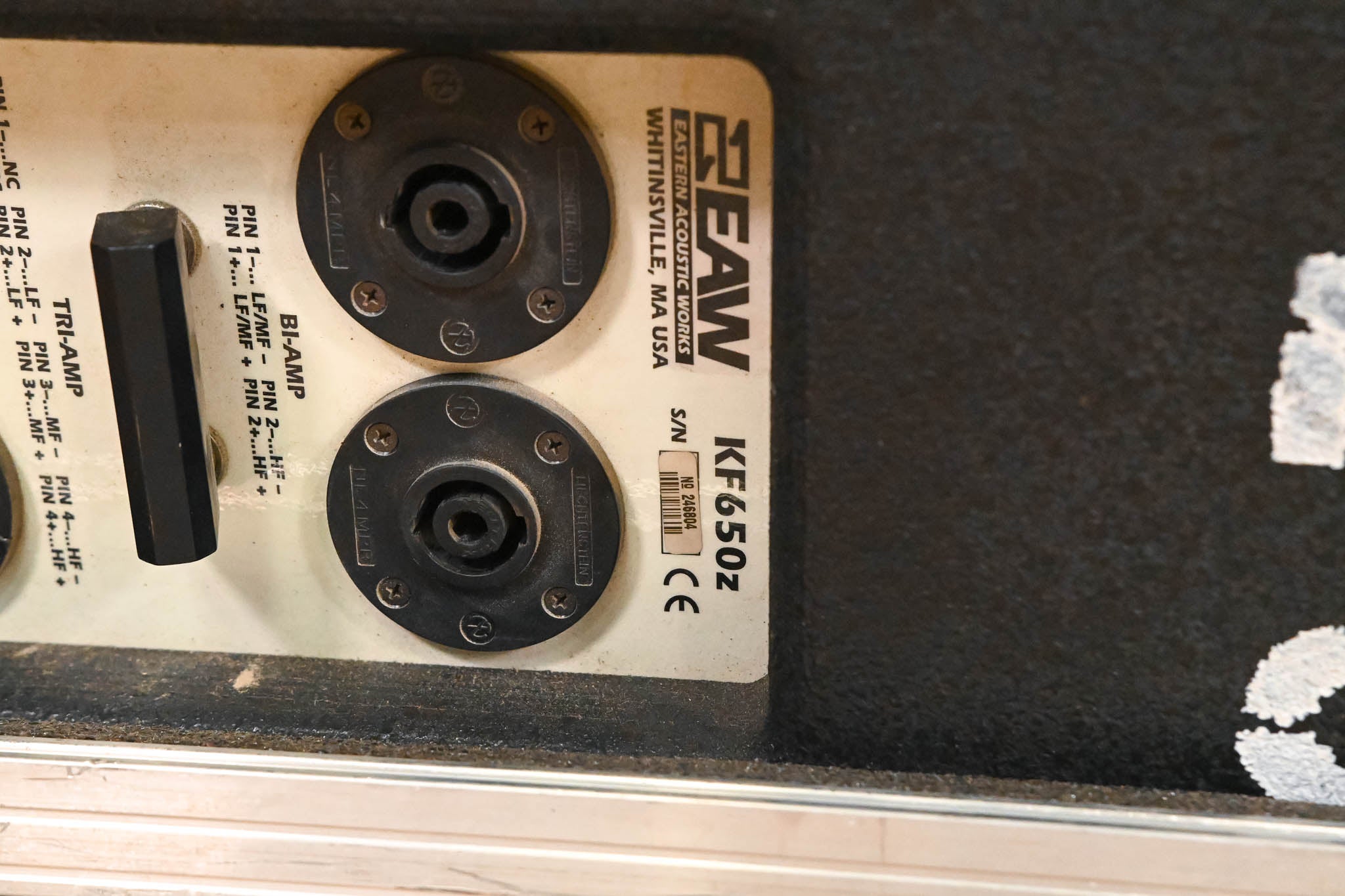 EAW KF650z Virtual Array Full Range Loudspeaker (PAIR) w/ Road Case