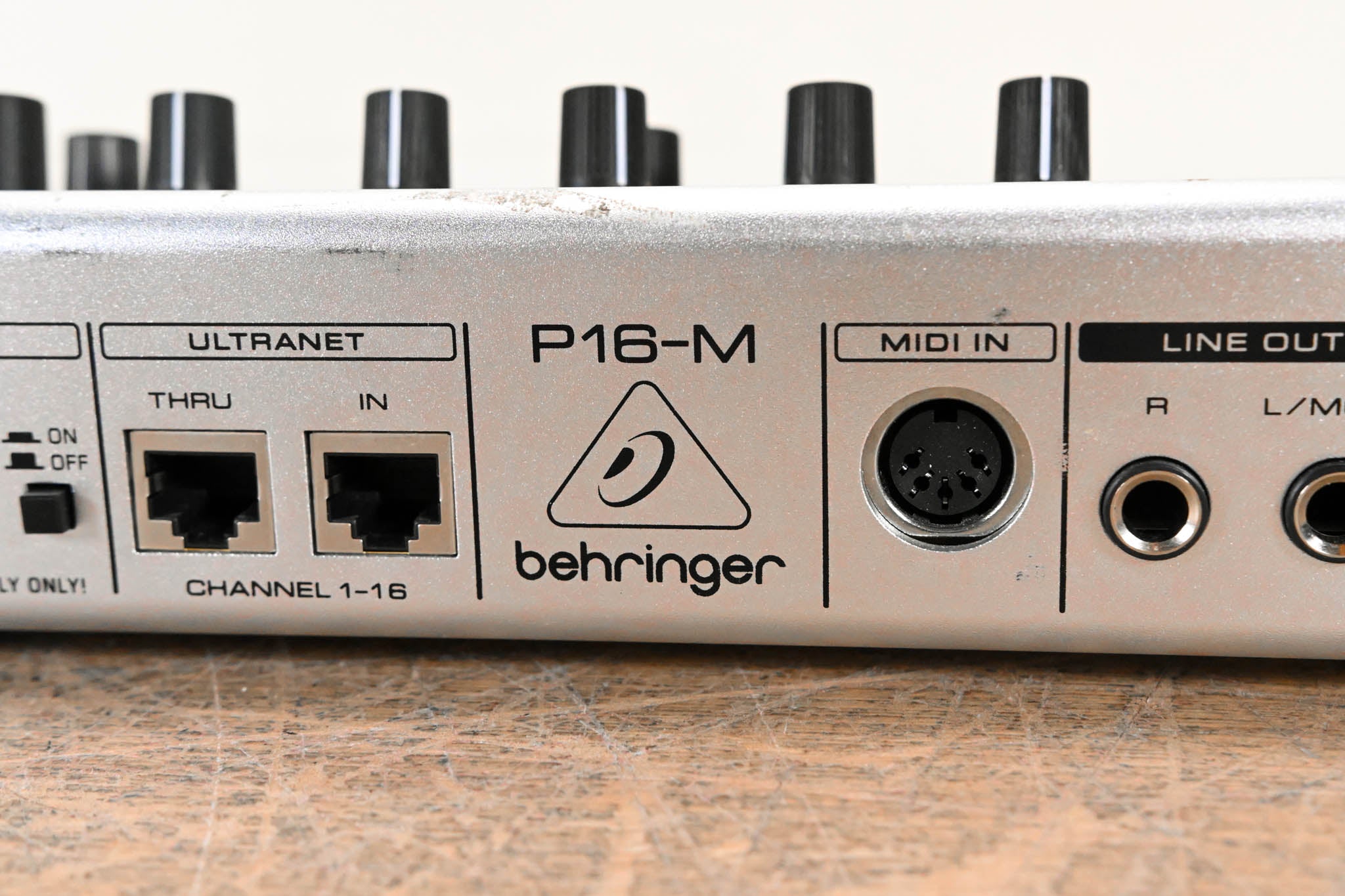 Behringer Powerplay P16-M 16-Channel Digital Personal Mixer