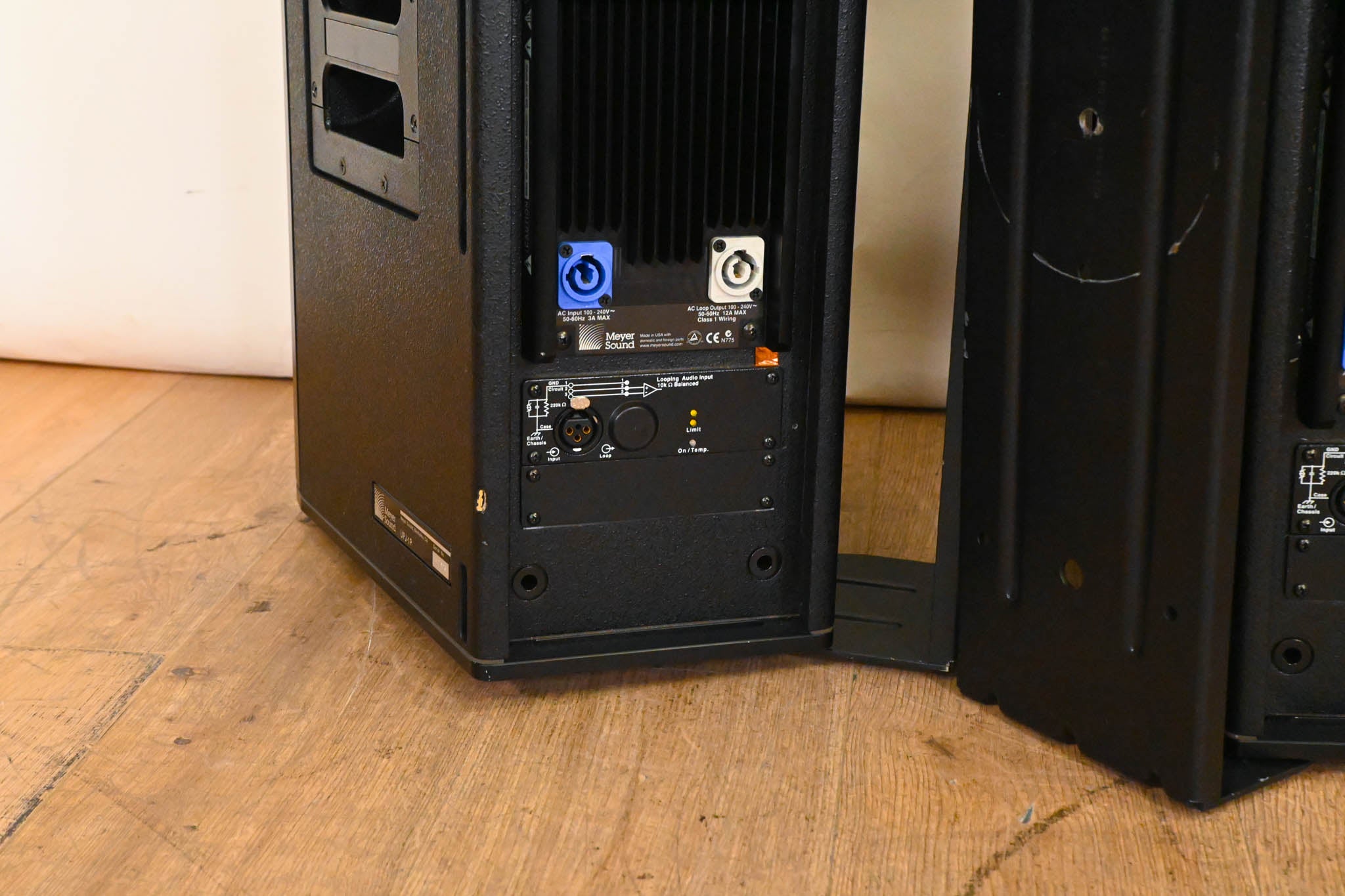 Meyer Sound UPJ-1P Compact VariO Loudspeaker (PAIR)