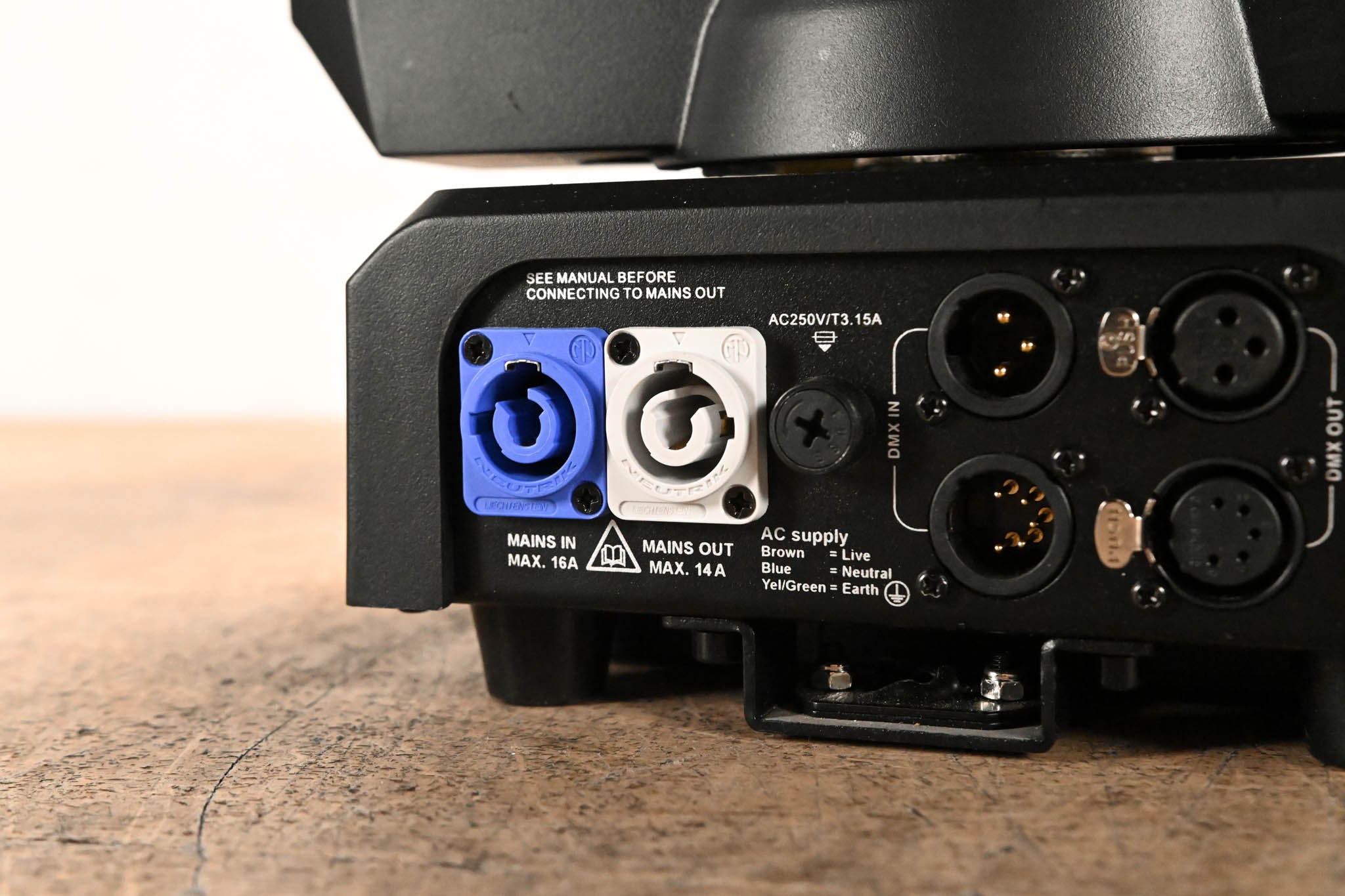 Martin Lighting Rush MH 6 Wash RGBW LED Moving Head Wash Light