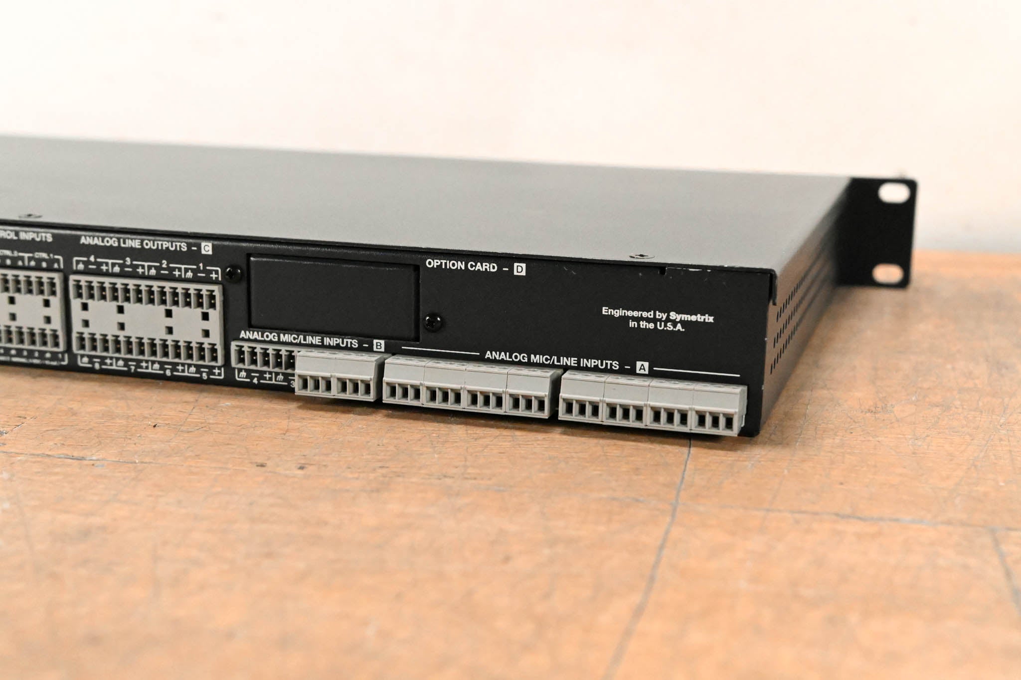 Symetrix SymNet Radius 12x8 EX Digital Signal Processor