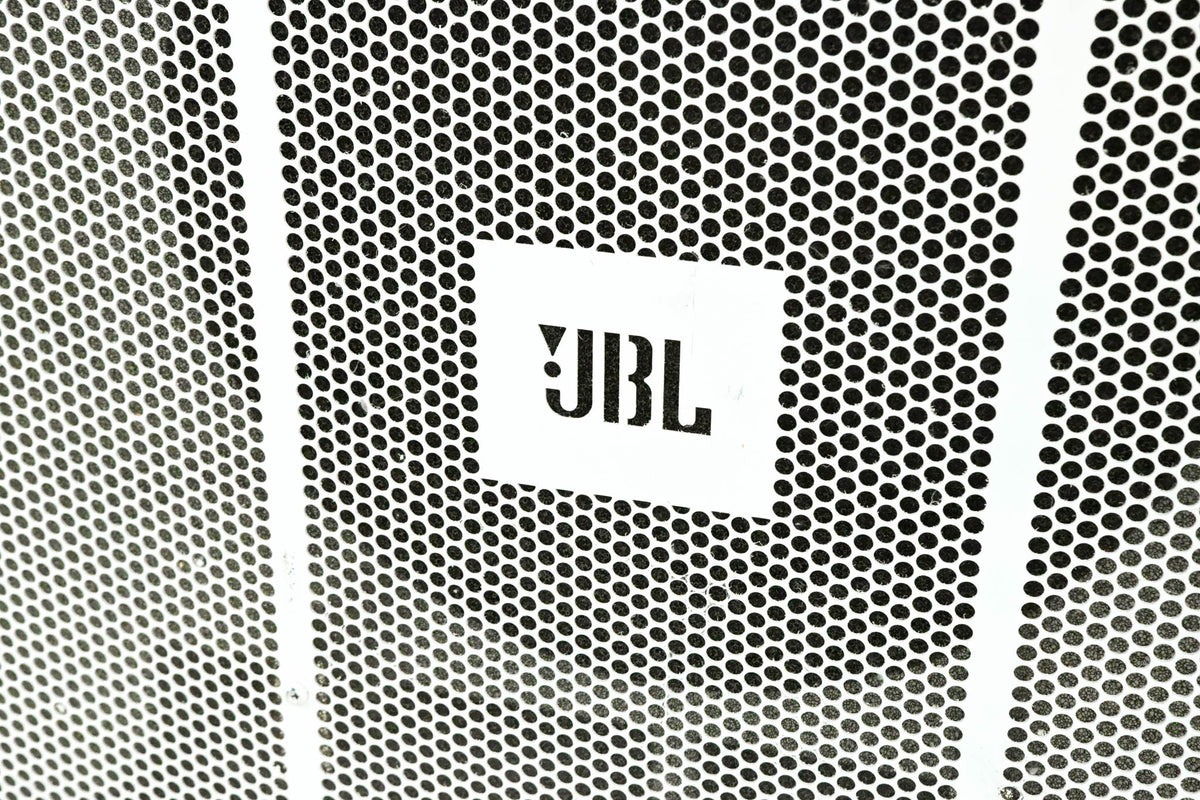 JBL VT4881 Compact Arrayable 18" Subwoofer